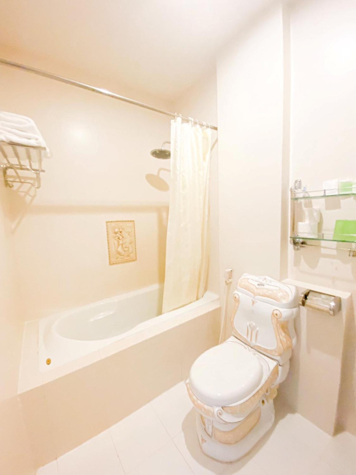 Hoang Le Hotel Ho Chi Minh City