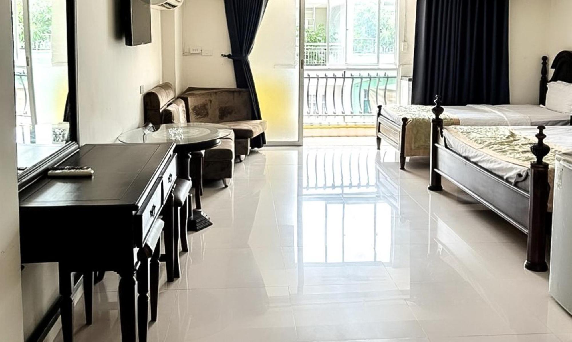 Hotel Hoang Le