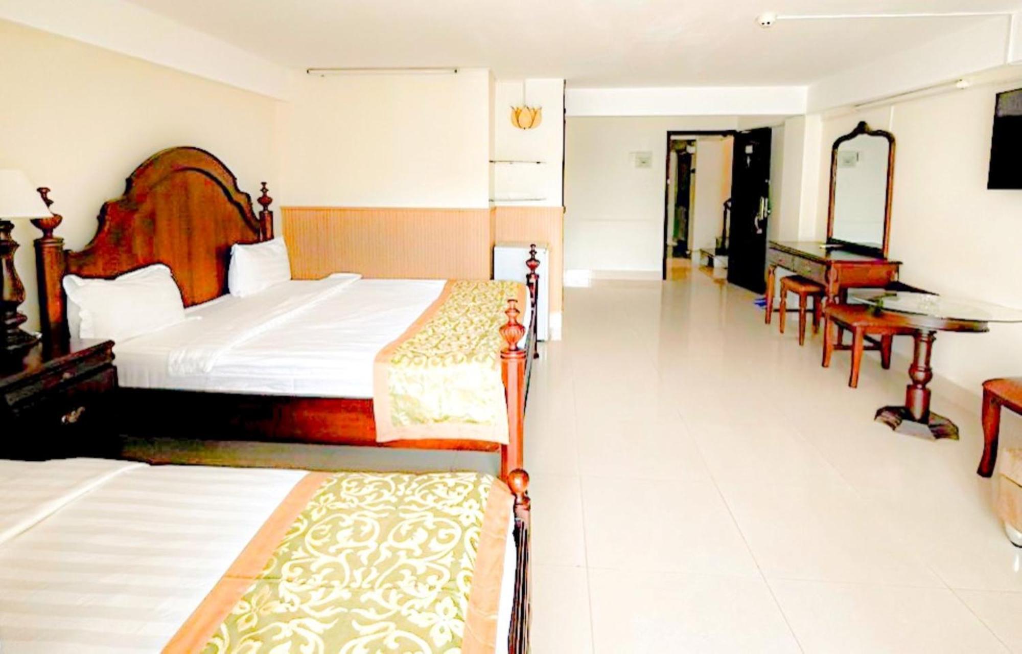 Hoang Le Hotel 2*