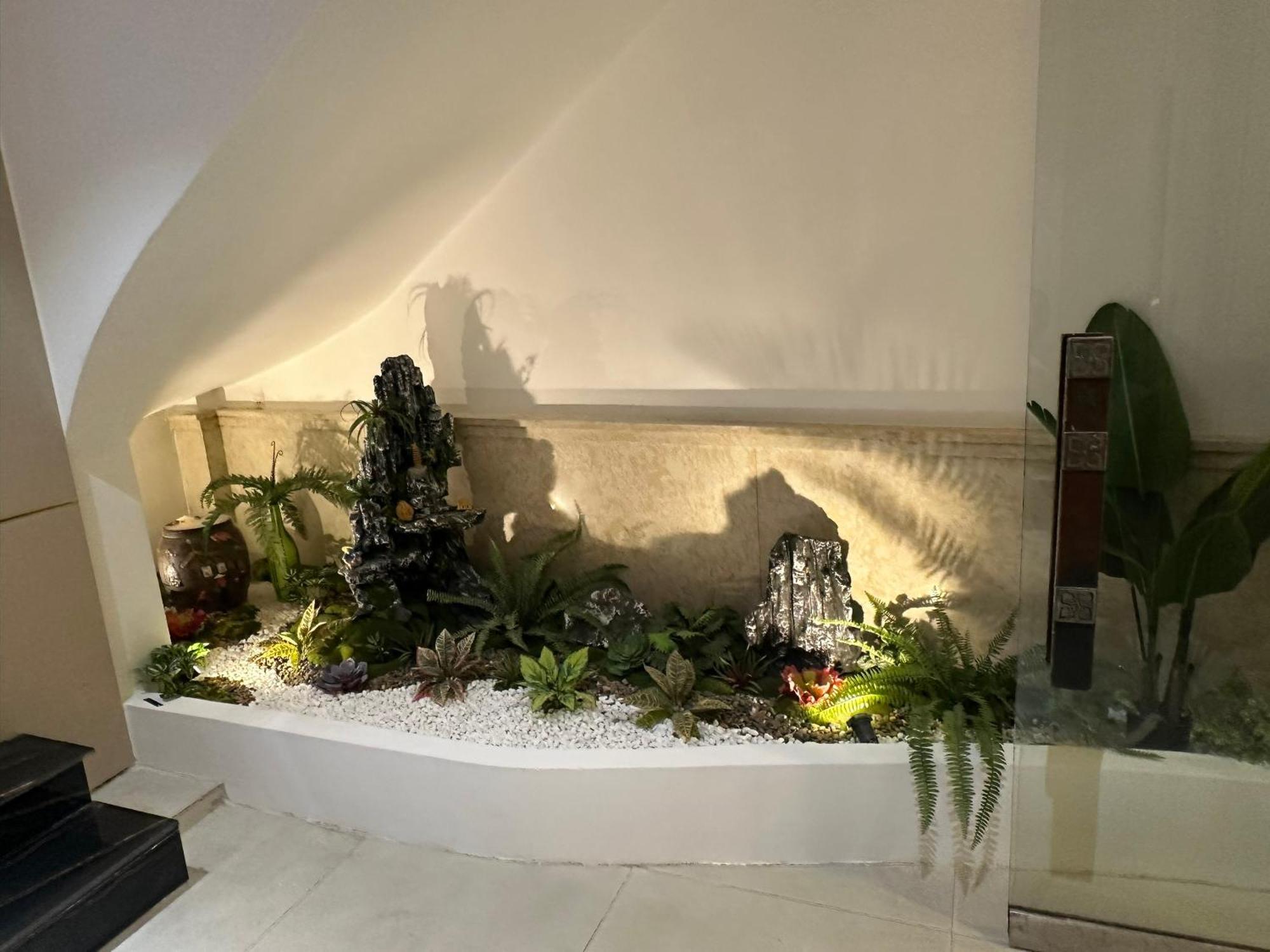 A25 - 277 Le Thanh Ton Hotel *