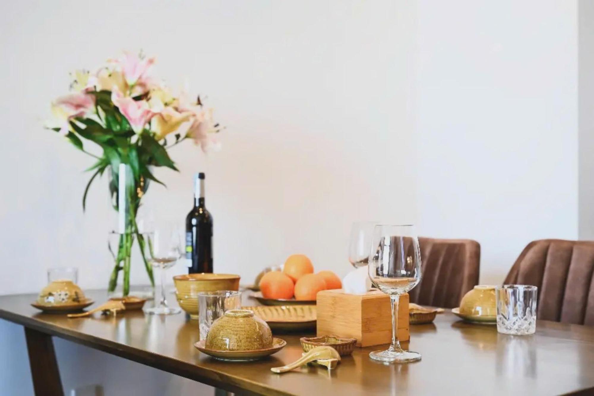 Hotel The Bloom Pham Viet Chanh - Modern Living Space In Saigon