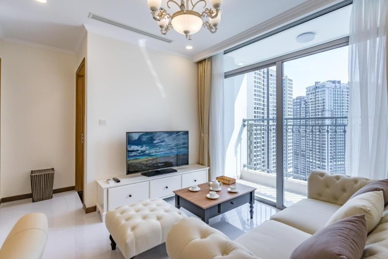 Vera Saigon - Vinhomes Central Park Apartment