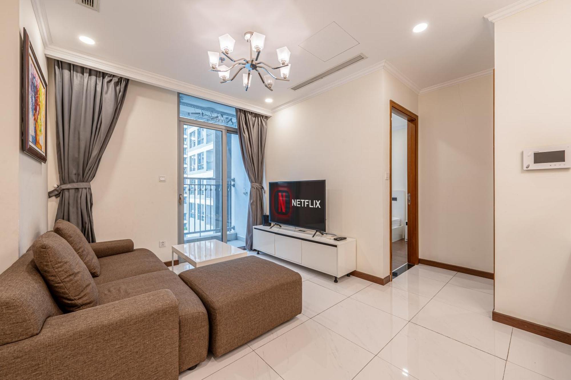 Landmark Luxury 1234pn *