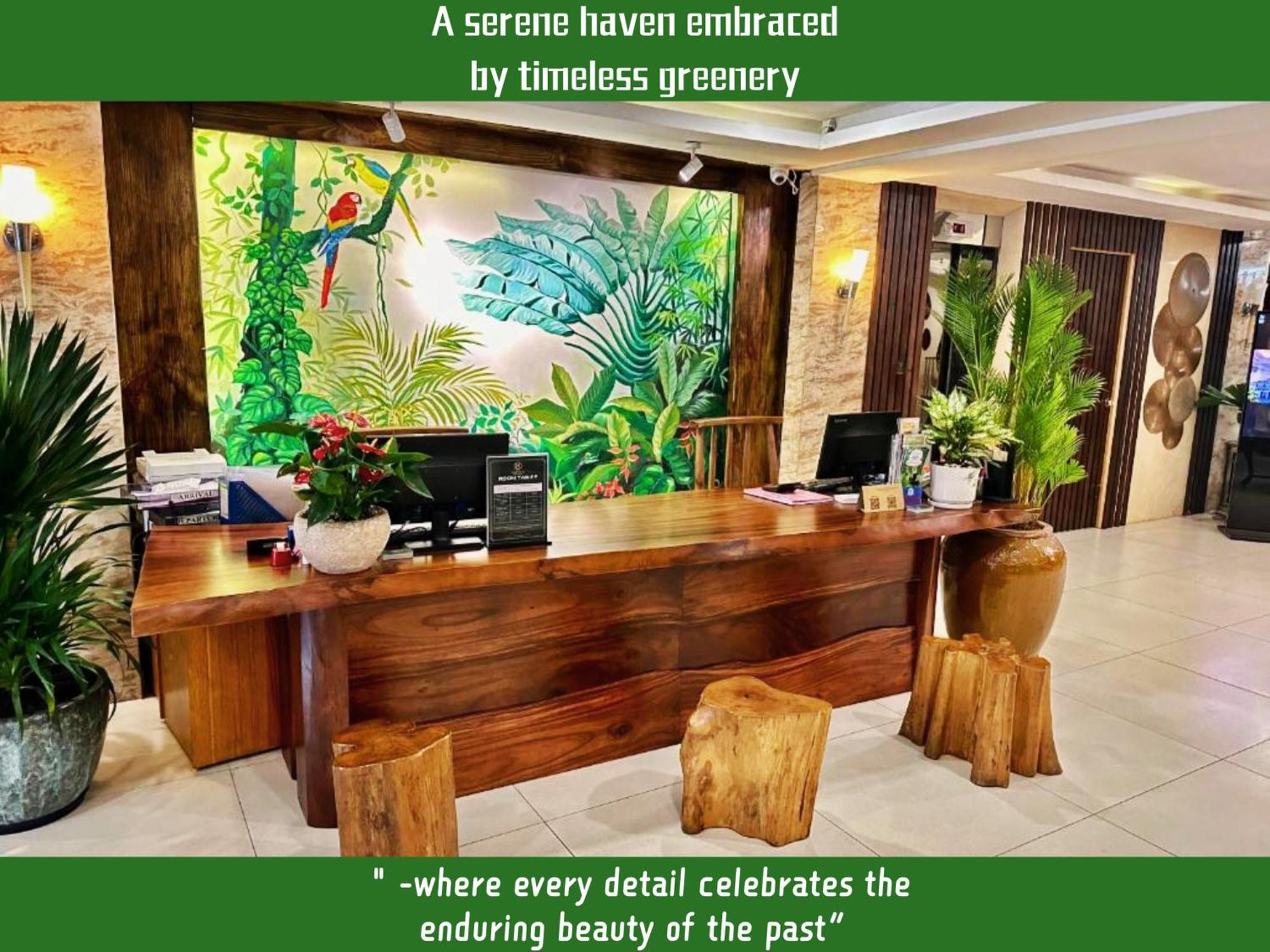 Happy Life Hotel