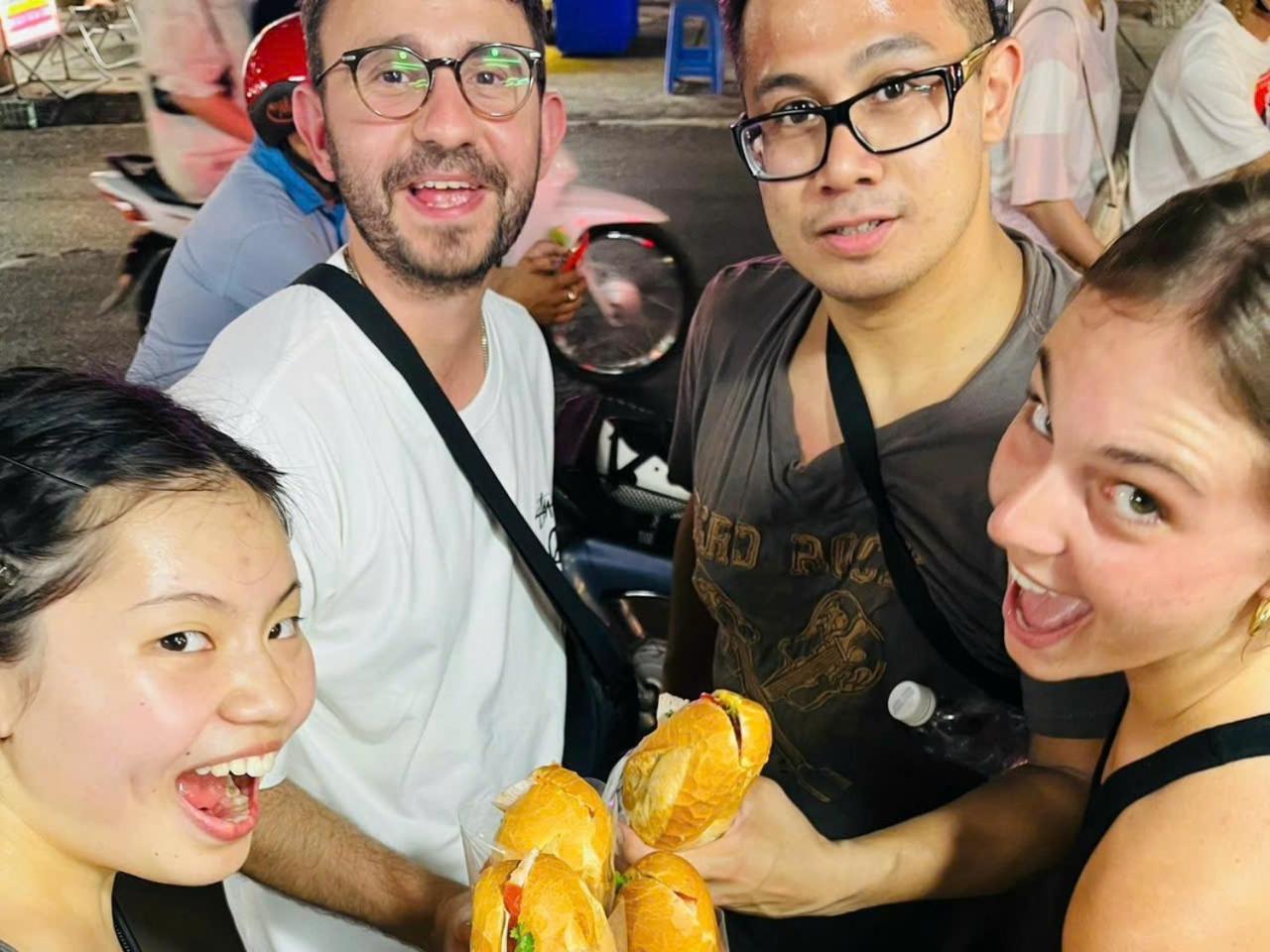 Hostel Saigon Authentic Hostel: Rooftop Retreat With Culinary Experiences *