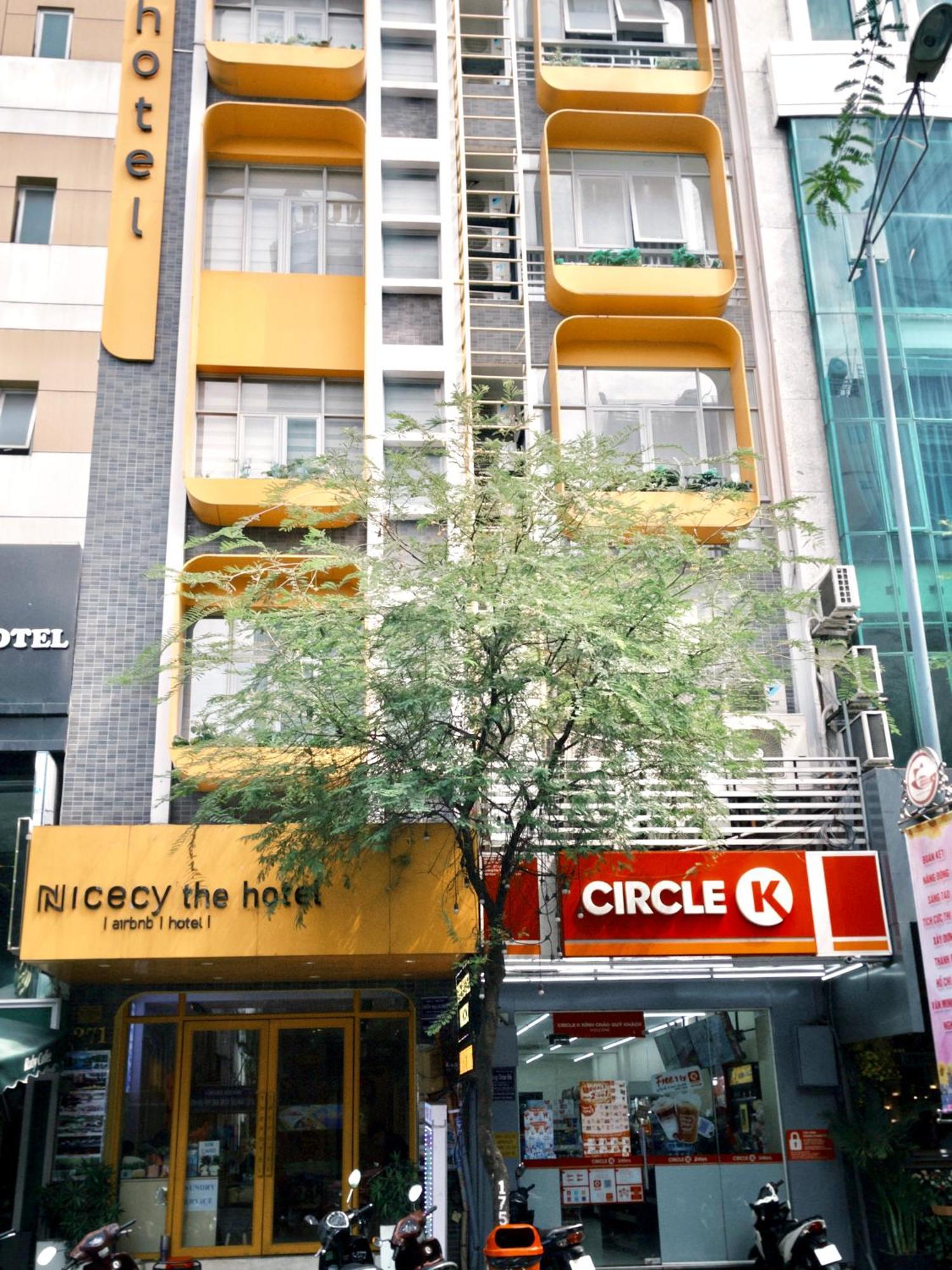 Khách sạn The Nicecy TP. Hồ Chí Minh