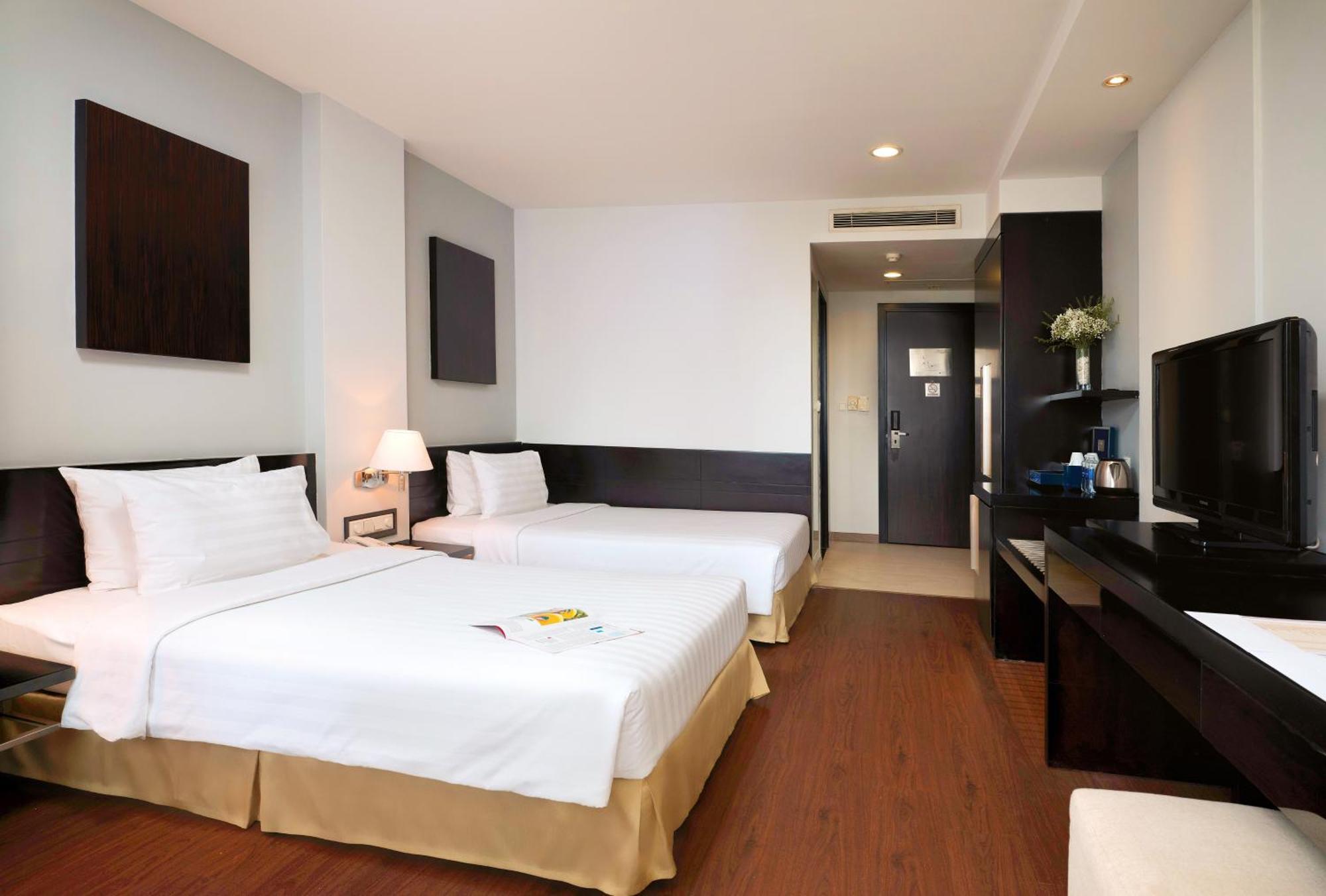 Hotel Palace Saigon 4*
