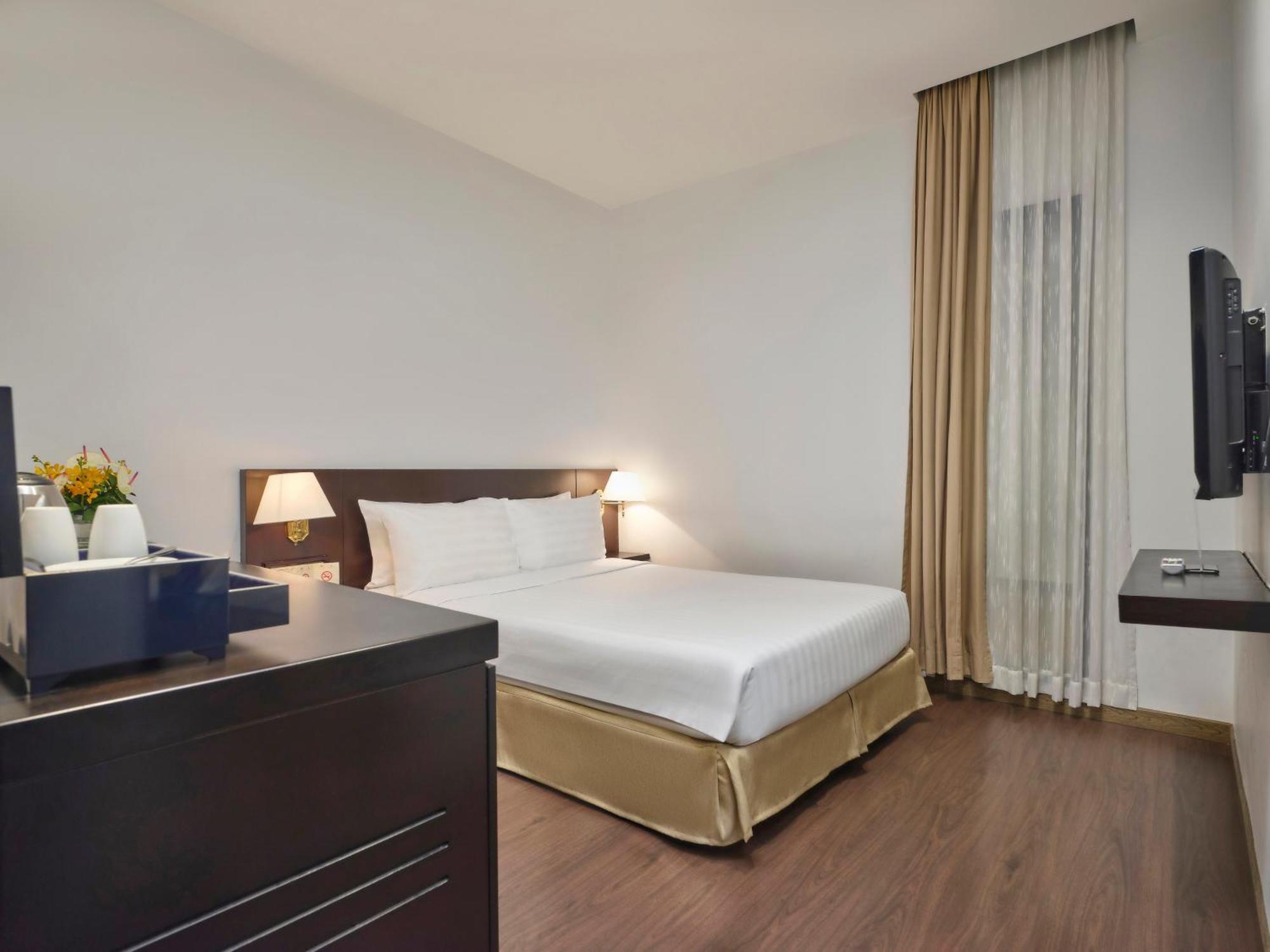 Hotel Palace Saigon 4*