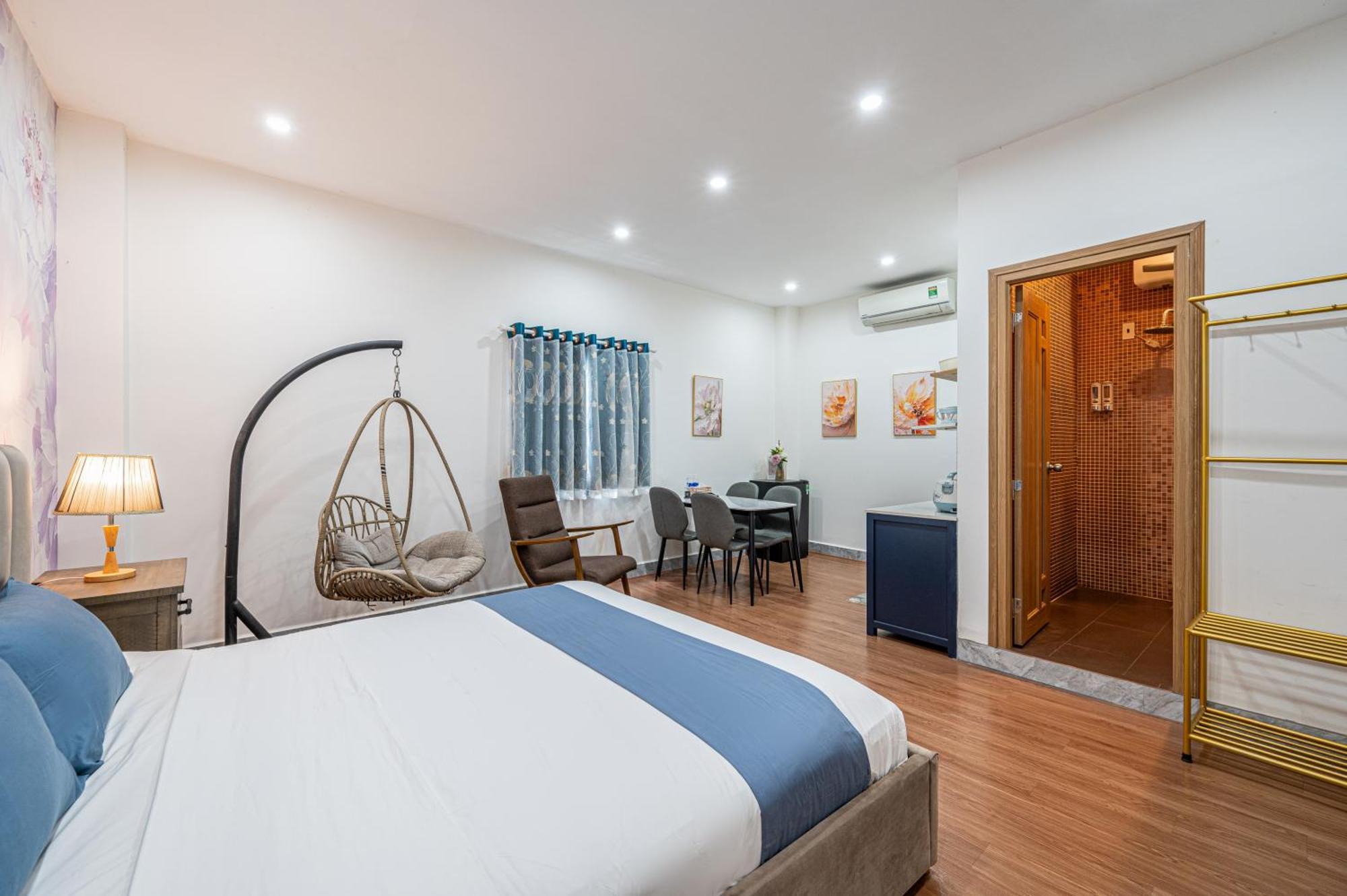 Apartment House By Cozrum Ho Chi Minh City