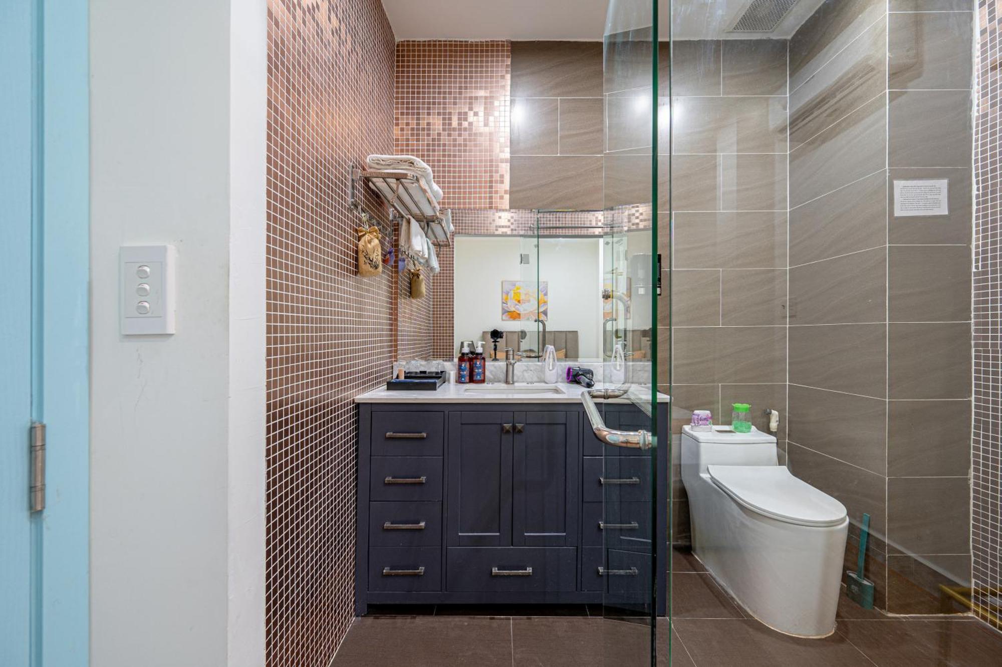 Apartment House By Cozrum Ho Chi Minh City