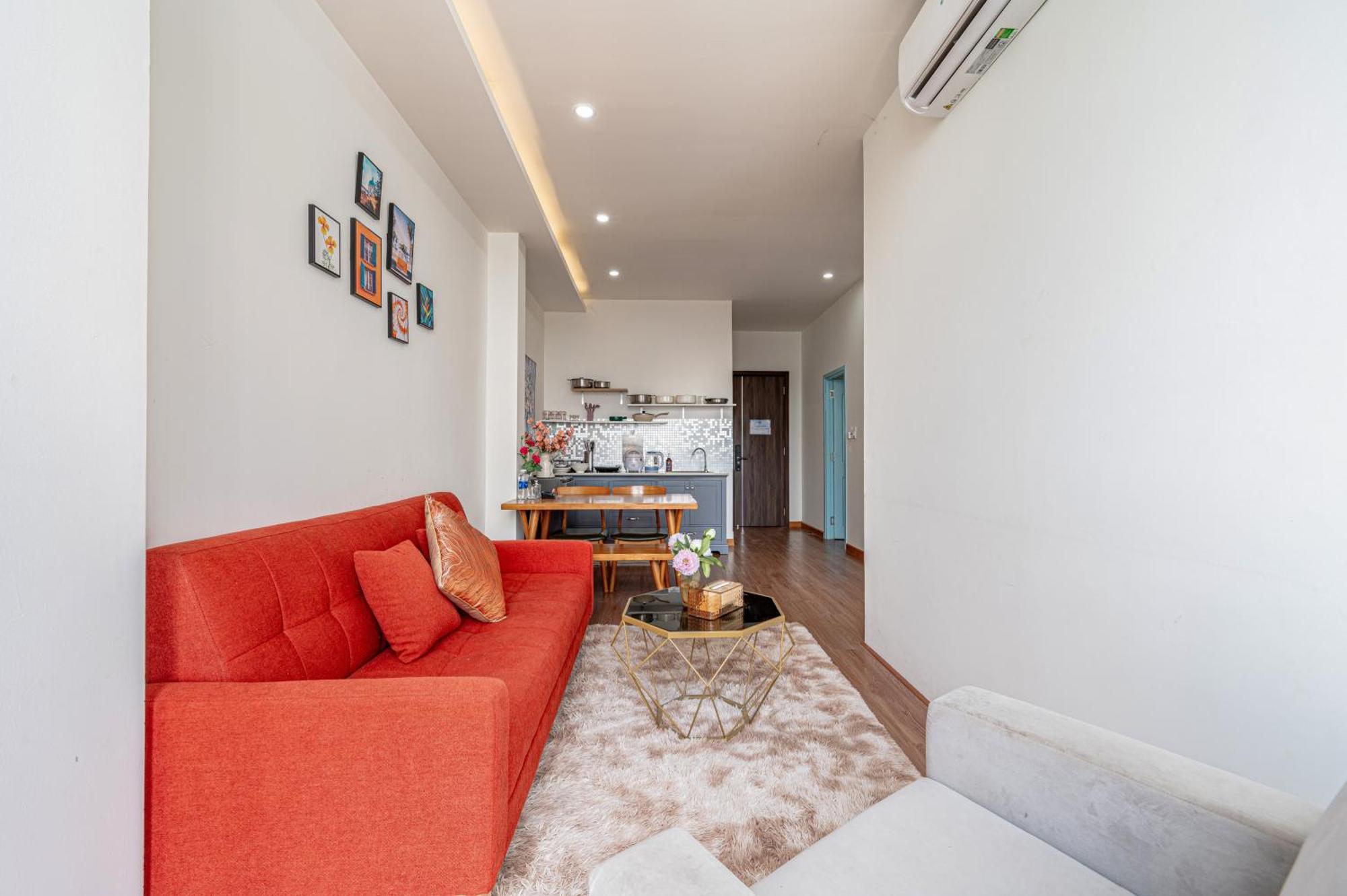 Apartment House By Cozrum *