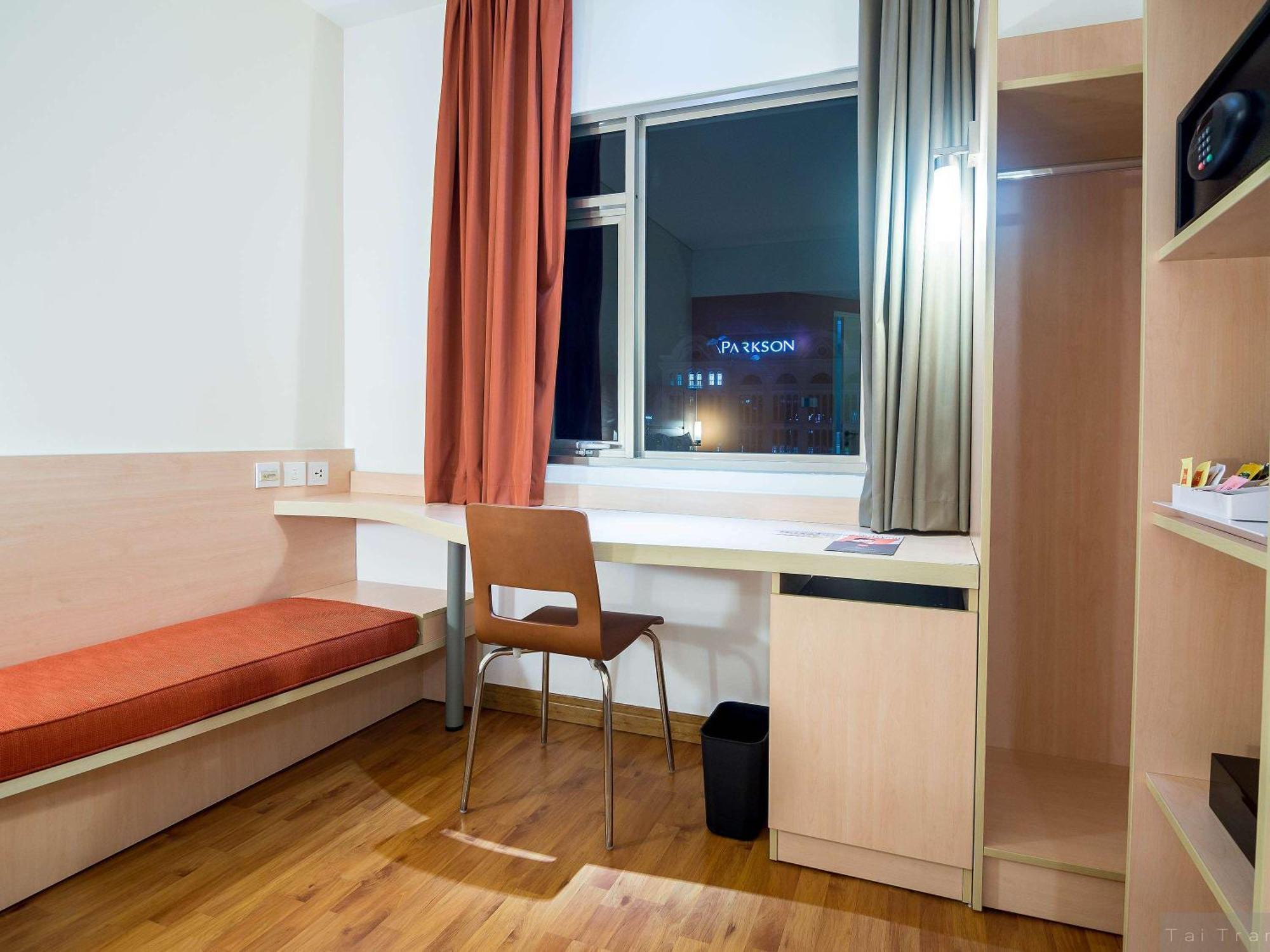 Hotel Ibis Saigon South