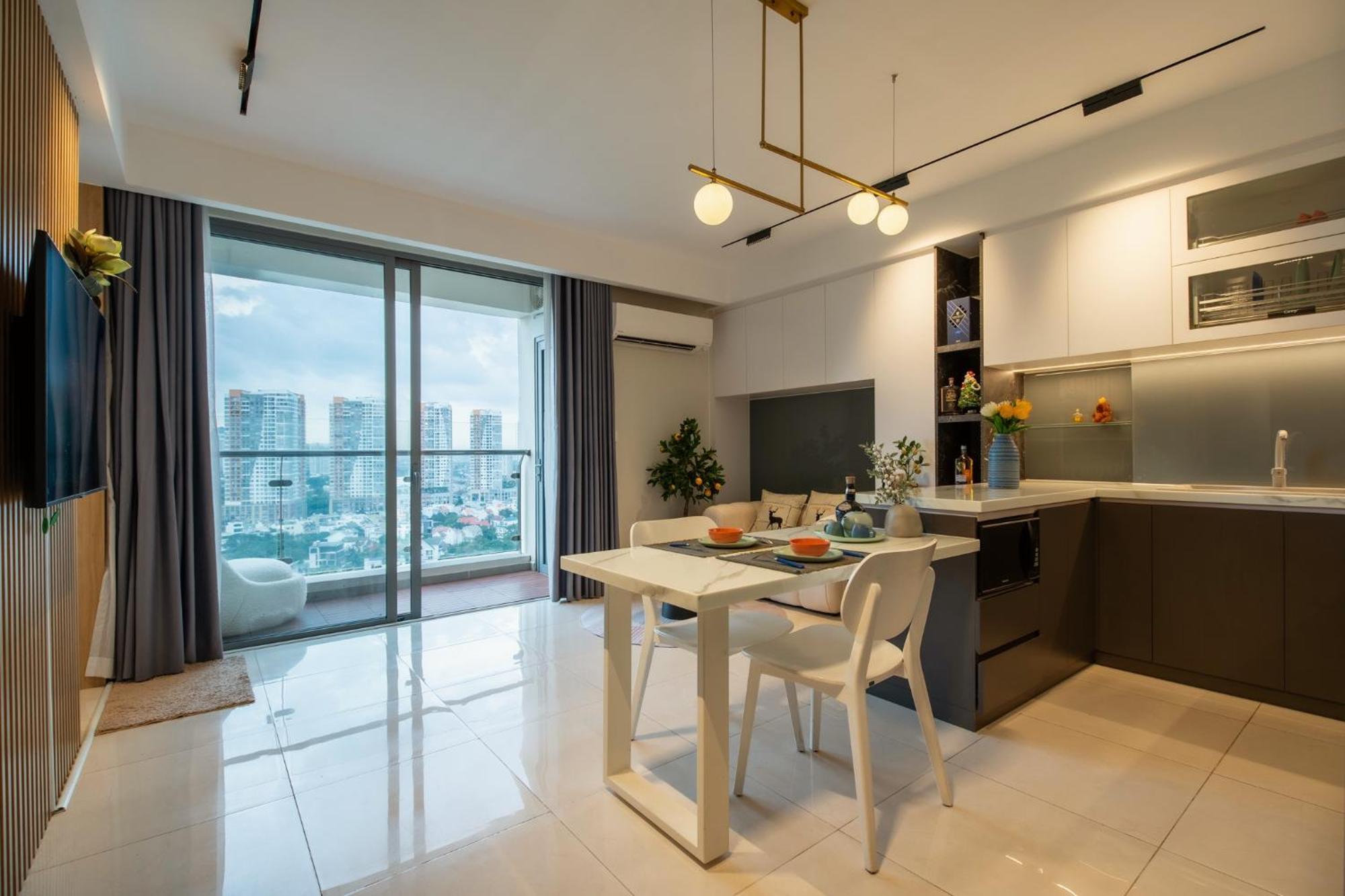 2 Bedroom Diamond Island Apartment, Luxury In Nature, District 2 Lagomhome 1611 * Ho Chi Minh City