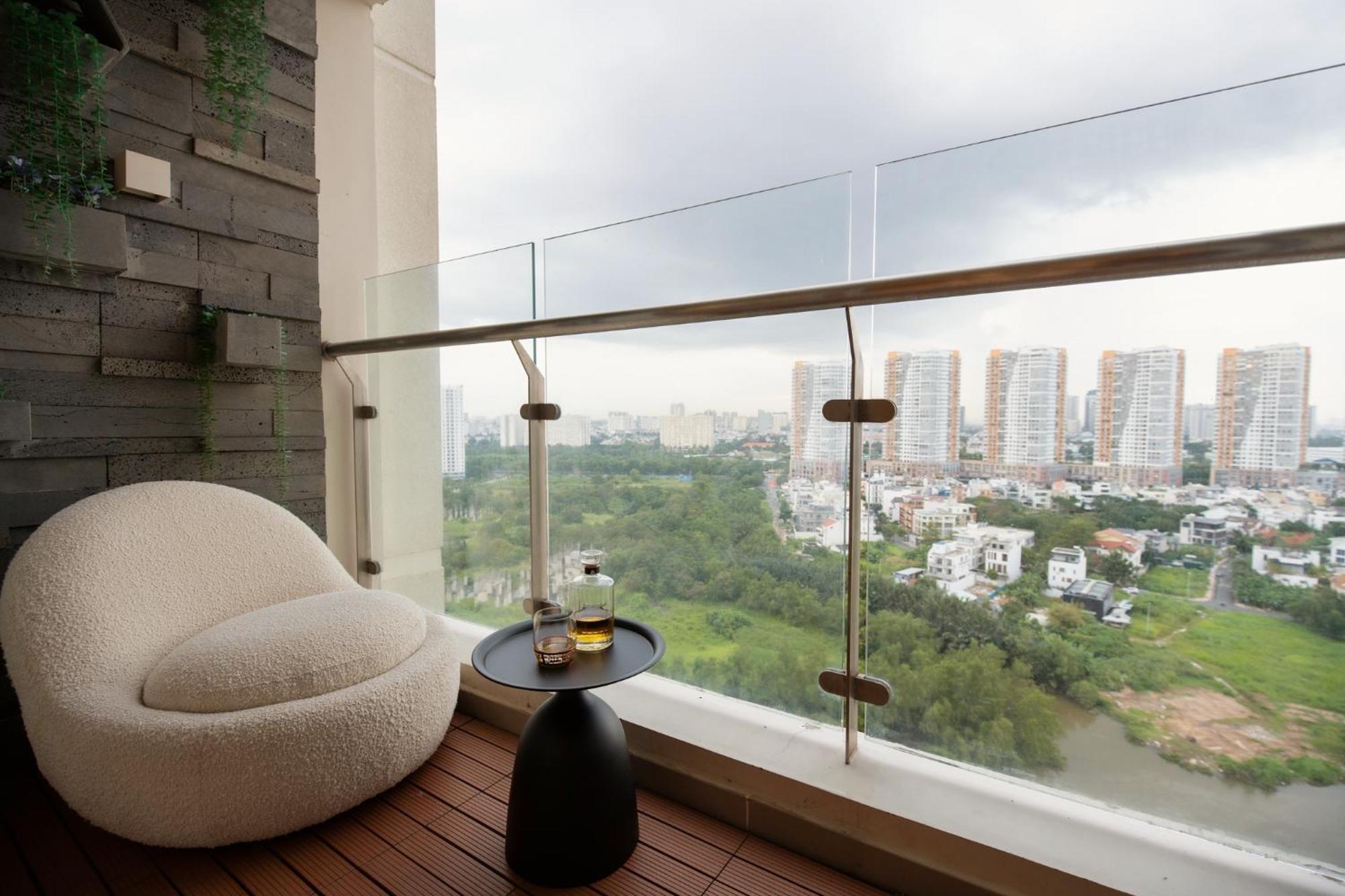 Apartment 2 Bedroom Diamond Island Apartment, Luxury In Nature, District 2 Lagomhome 1611 Ho Chi Minh City