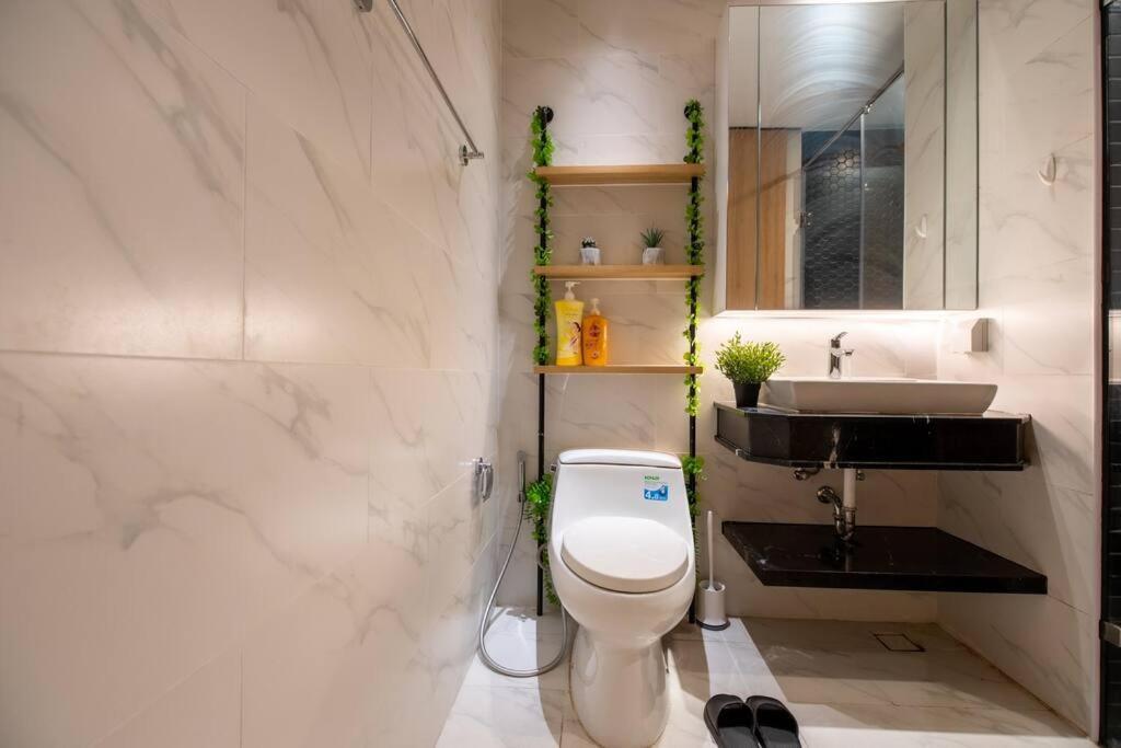 2 Bedroom Diamond Island Apartment, Luxury In Nature, District 2 Lagomhome 1611 Apartment Ho Chi Minh City