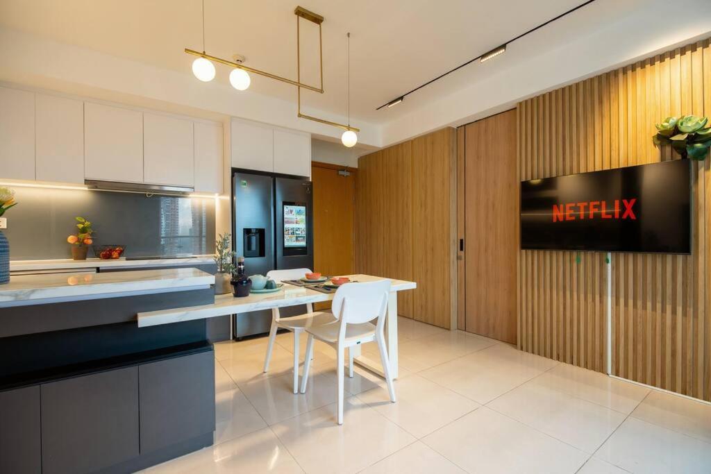 2 Bedroom Diamond Island Apartment, Luxury In Nature, District 2 Lagomhome 1611 *