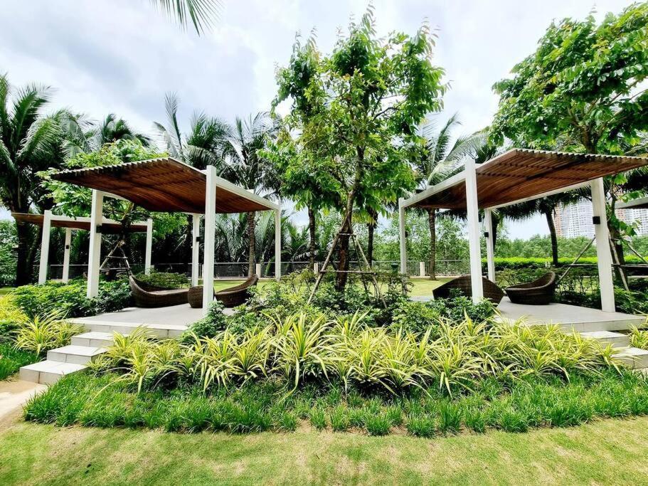 Apartment 2 Bedroom Diamond Island Apartment, Luxury In Nature, District 2 Lagomhome 1611 Ho Chi Minh City