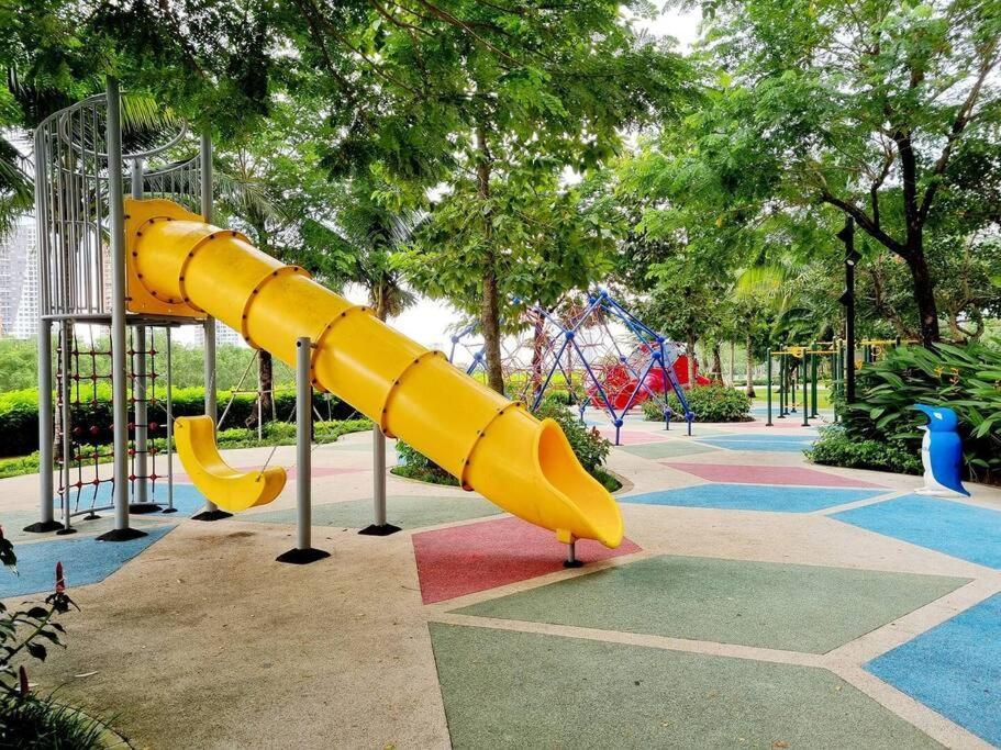 2 Bedroom Diamond Island Apartment, Luxury In Nature, District 2 Lagomhome 1611 Apartment