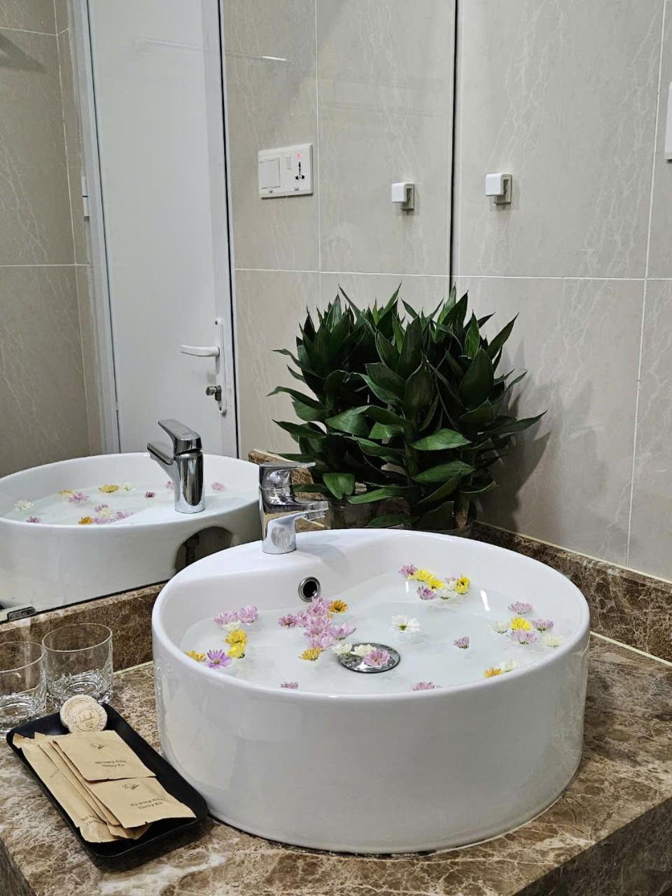 Work & Rest Secc * Ho Chi Minh City