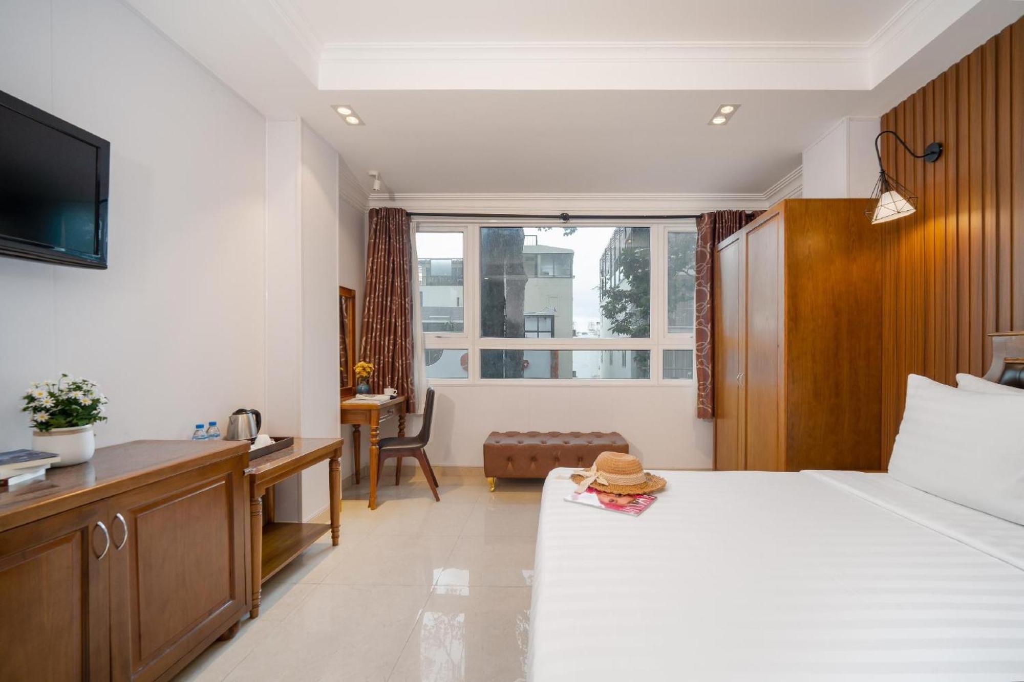 Mandarin Boutique Khách sạn 4*