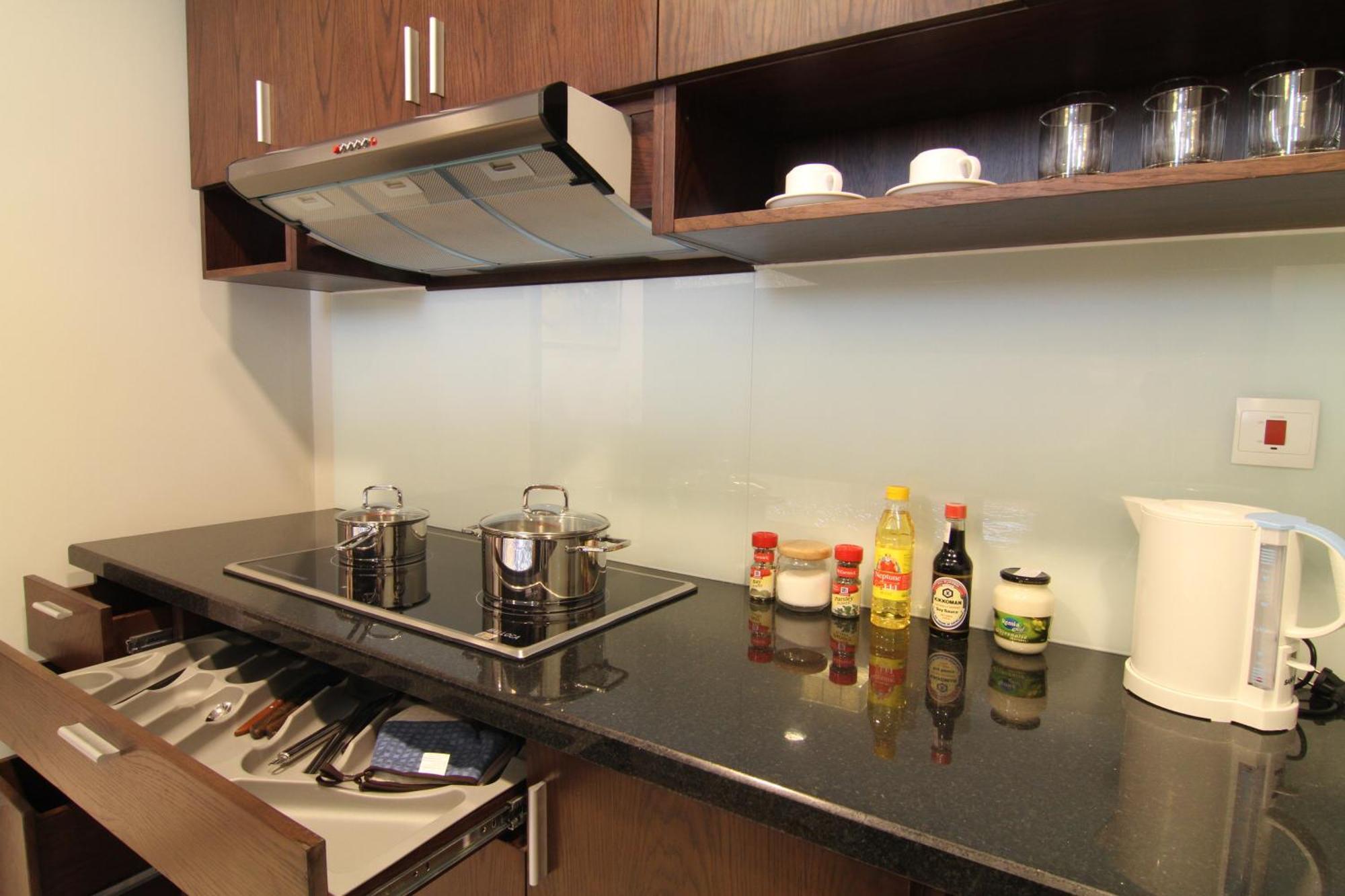 Mayfair Apartment *