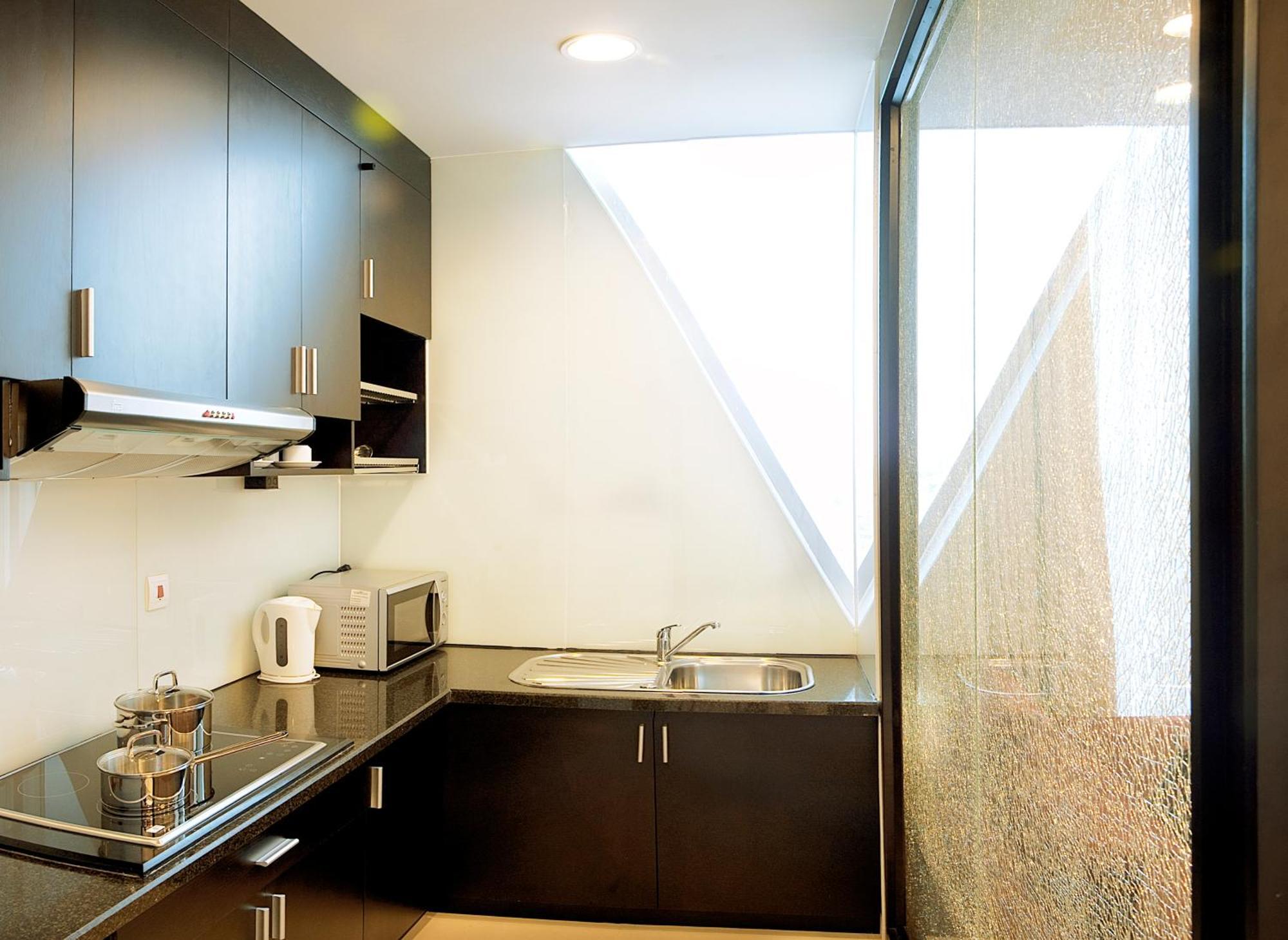 Mayfair Apartment *