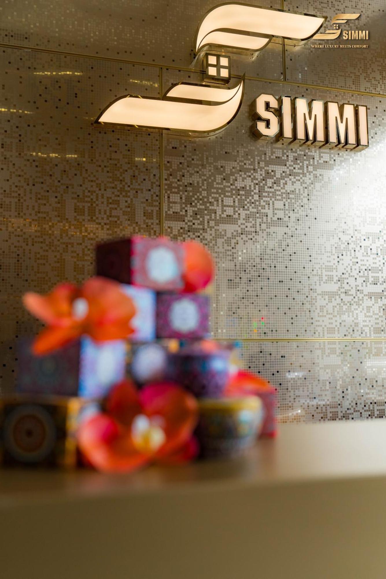 Simmi 6 & Ho Chi Minh City