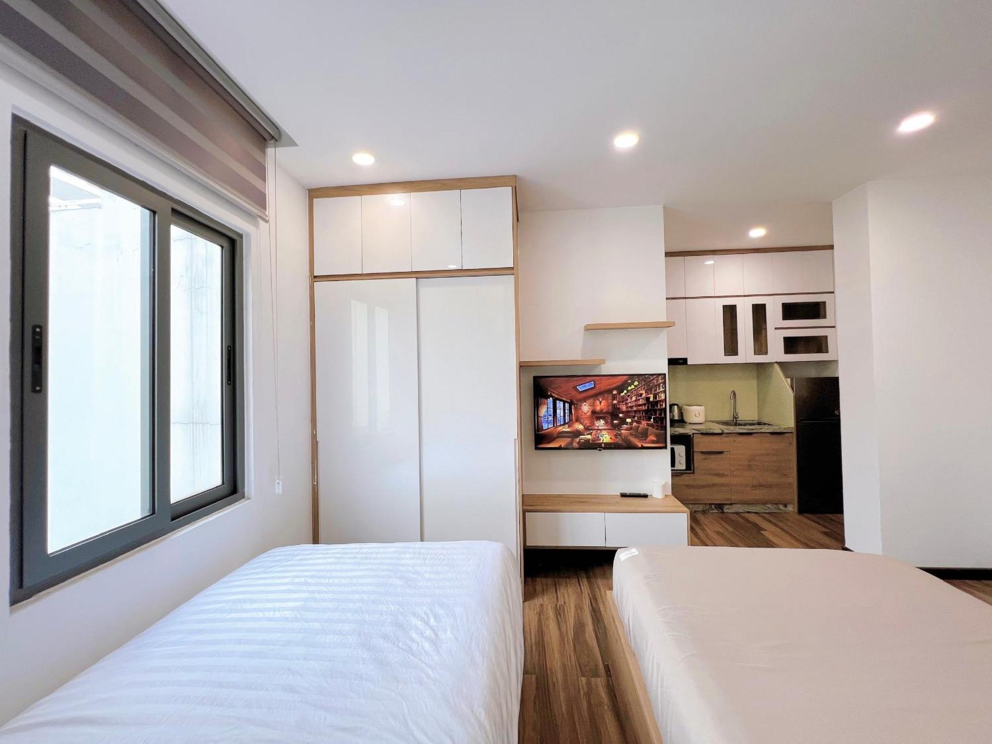 Riversidehome Nearairport/netflix/chill/terrace Pangsapuri