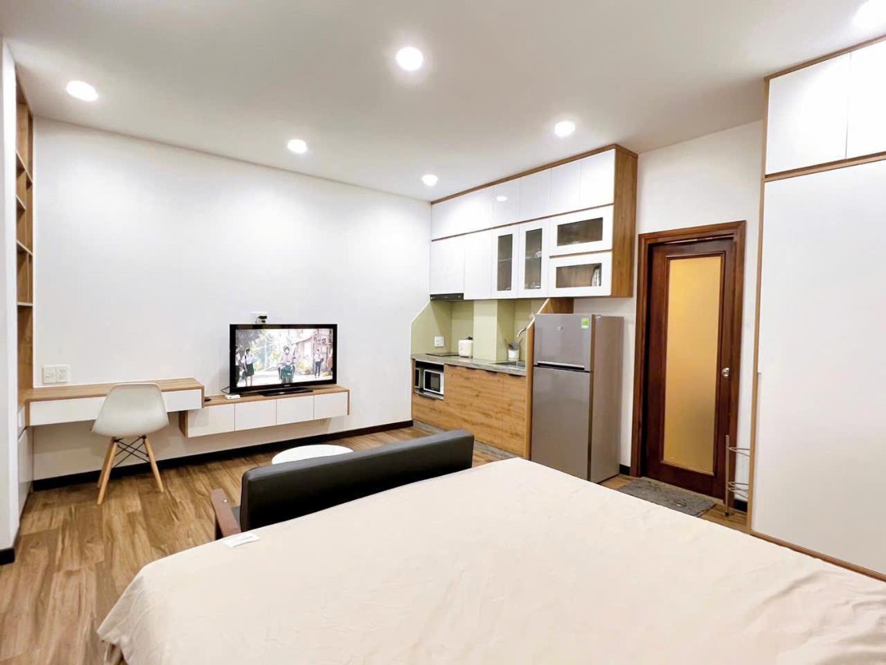 Riversidehome Nearairport/netflix/chill/terrace Pangsapuri *