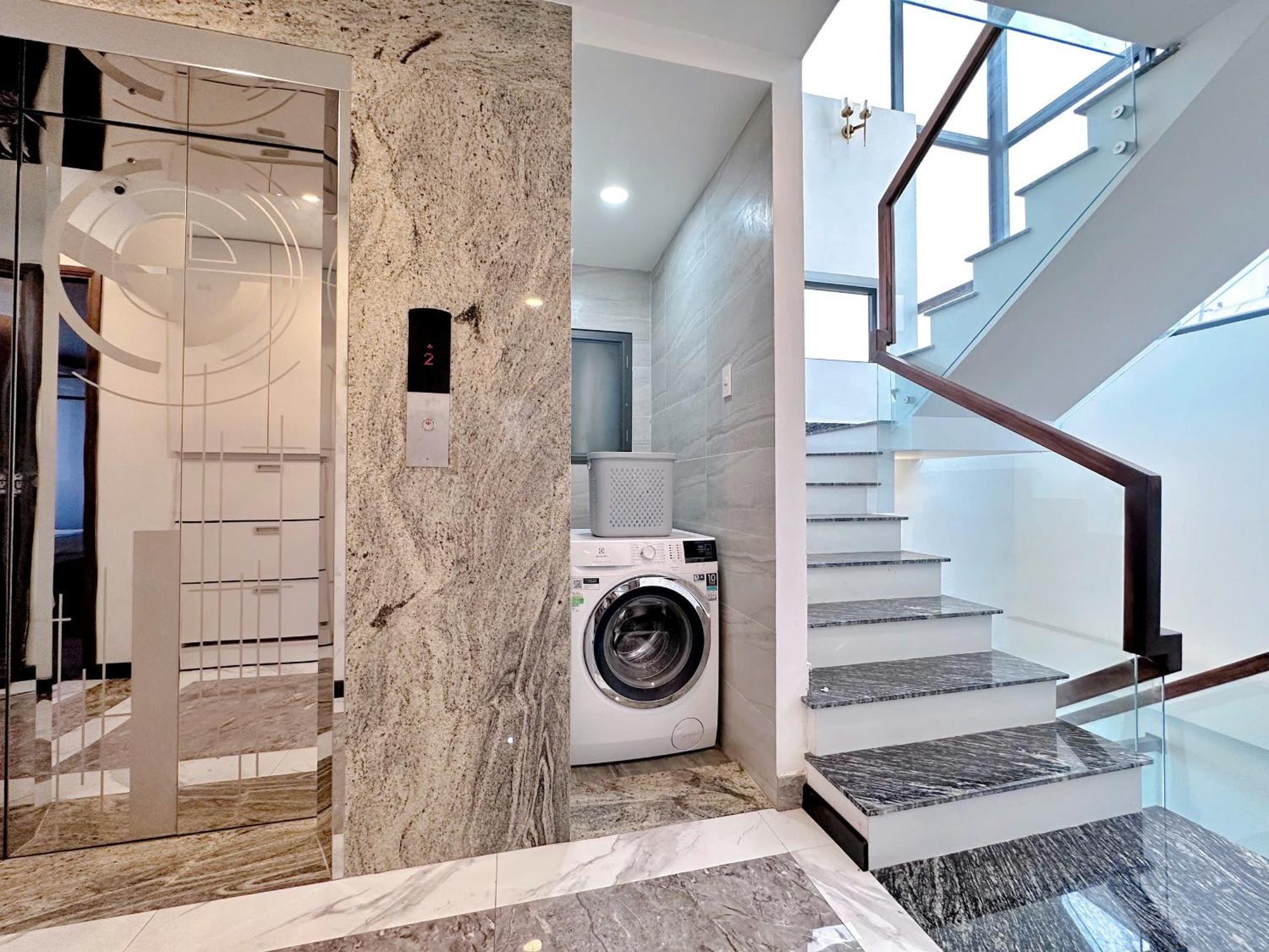 Riversidehome Nearairport/netflix/chill/terrace Pangsapuri Bandar Ho Chi Minh