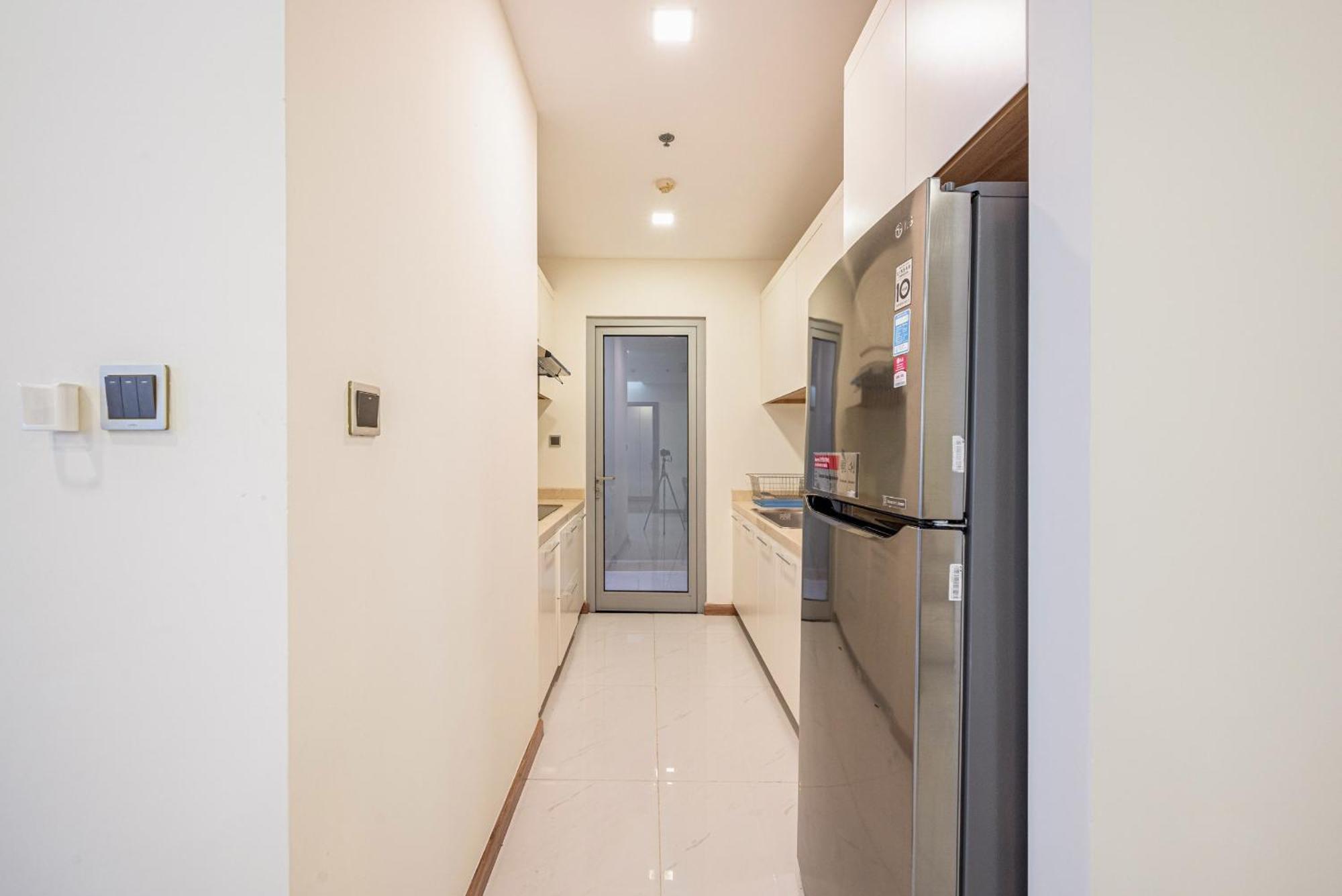 Apartment In Landmark-vinhome Park By Yen