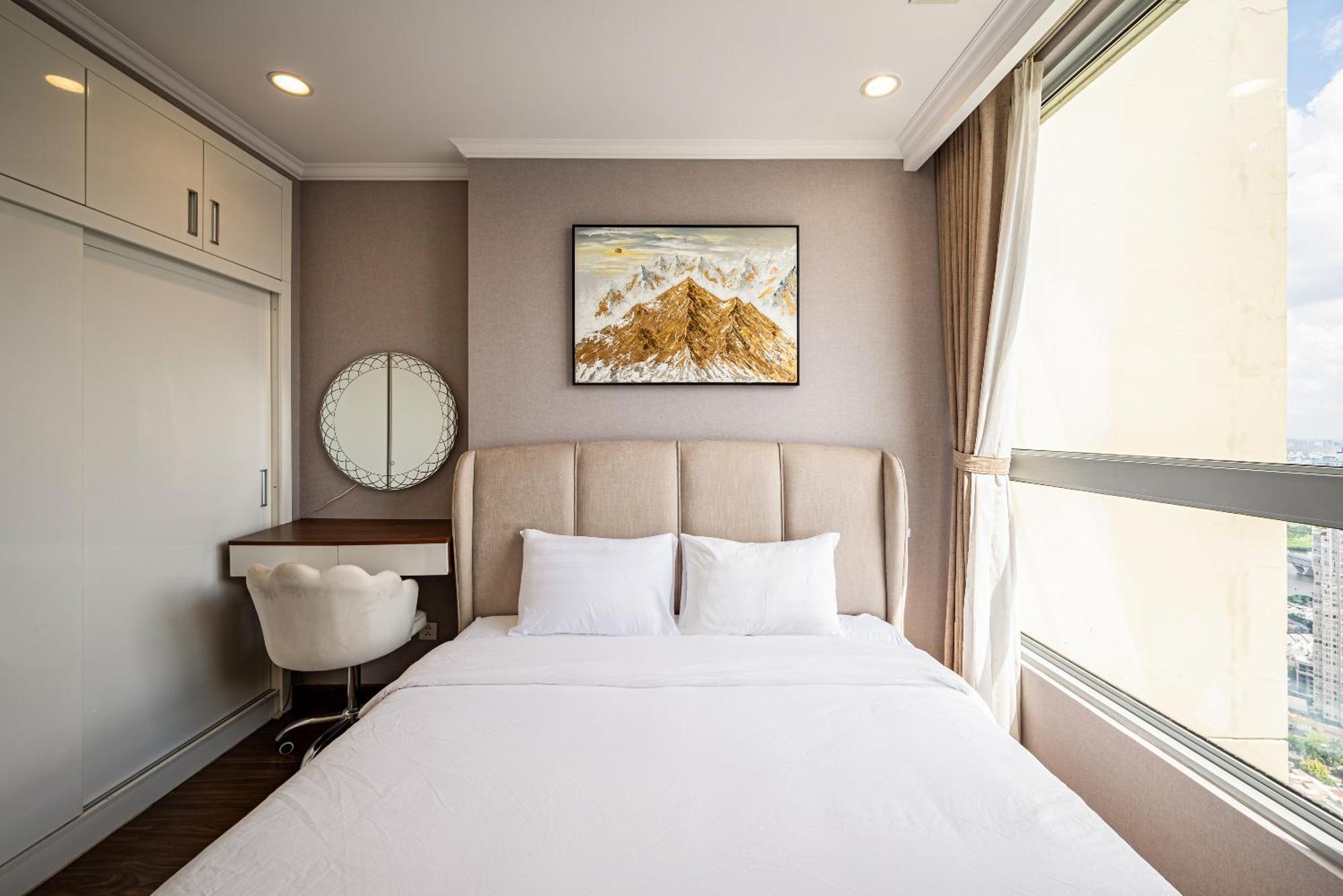 In Landmark-vinhome Park By Yen * Ho Chi Minh City