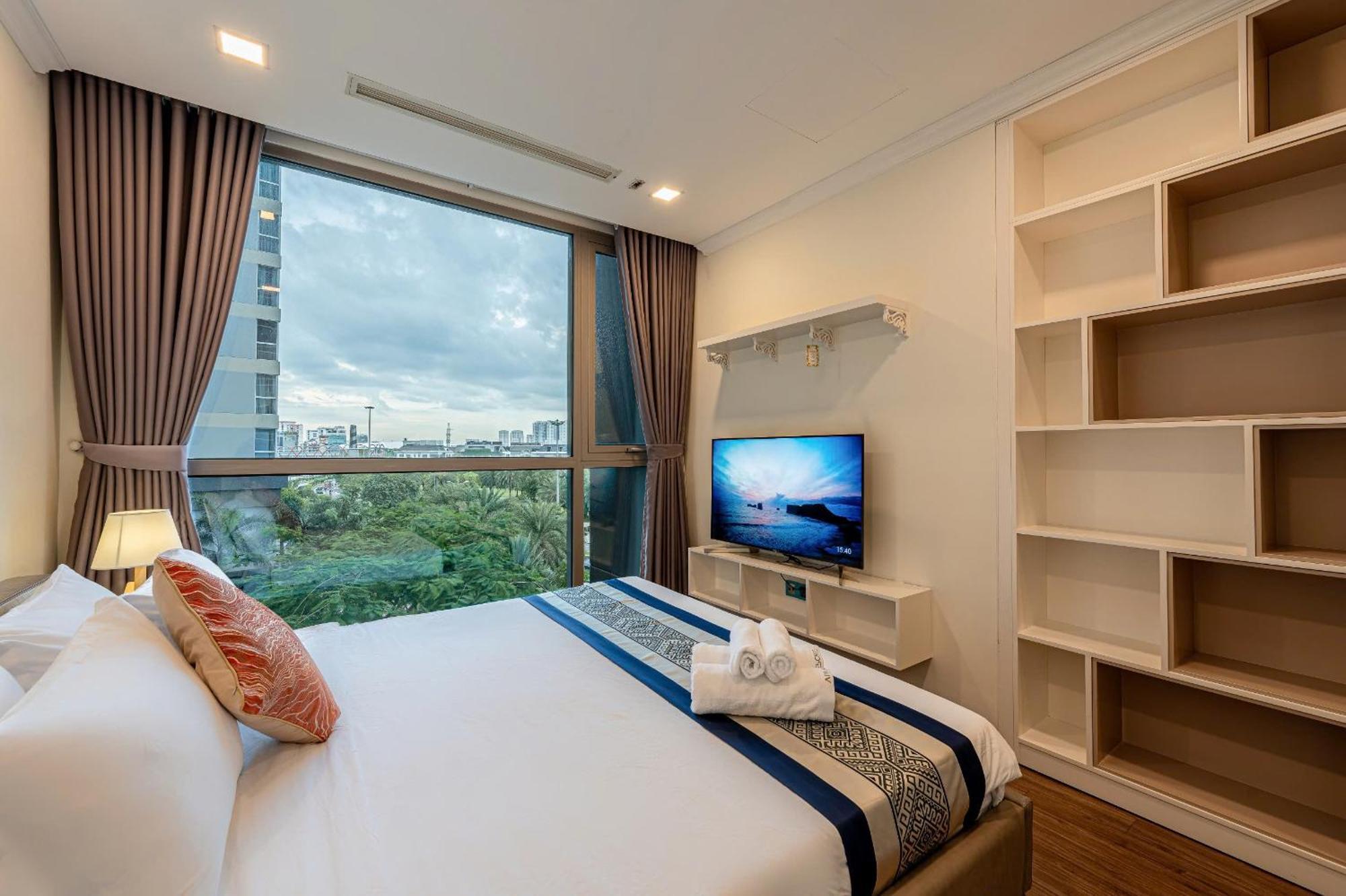 Pangsapuri In Landmark-vinhome Park By Yen