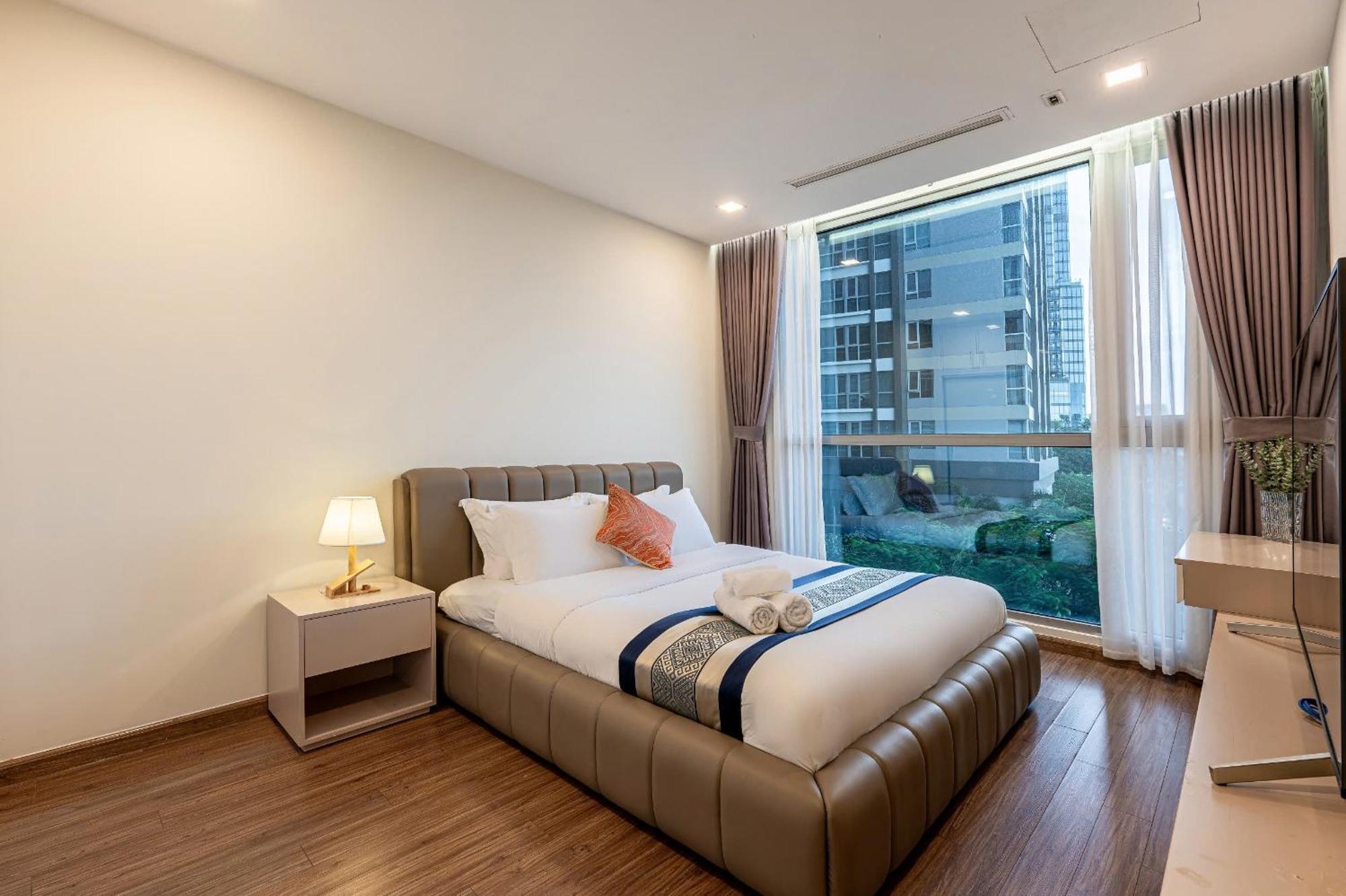 In Landmark-vinhome Park By Yen * Ho Chi Minh City