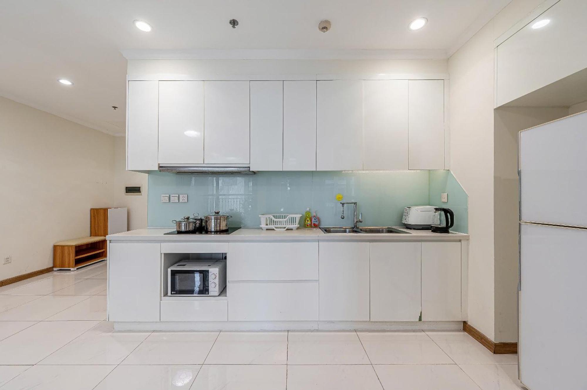 Apartment In Landmark-vinhome Park By Yen *
