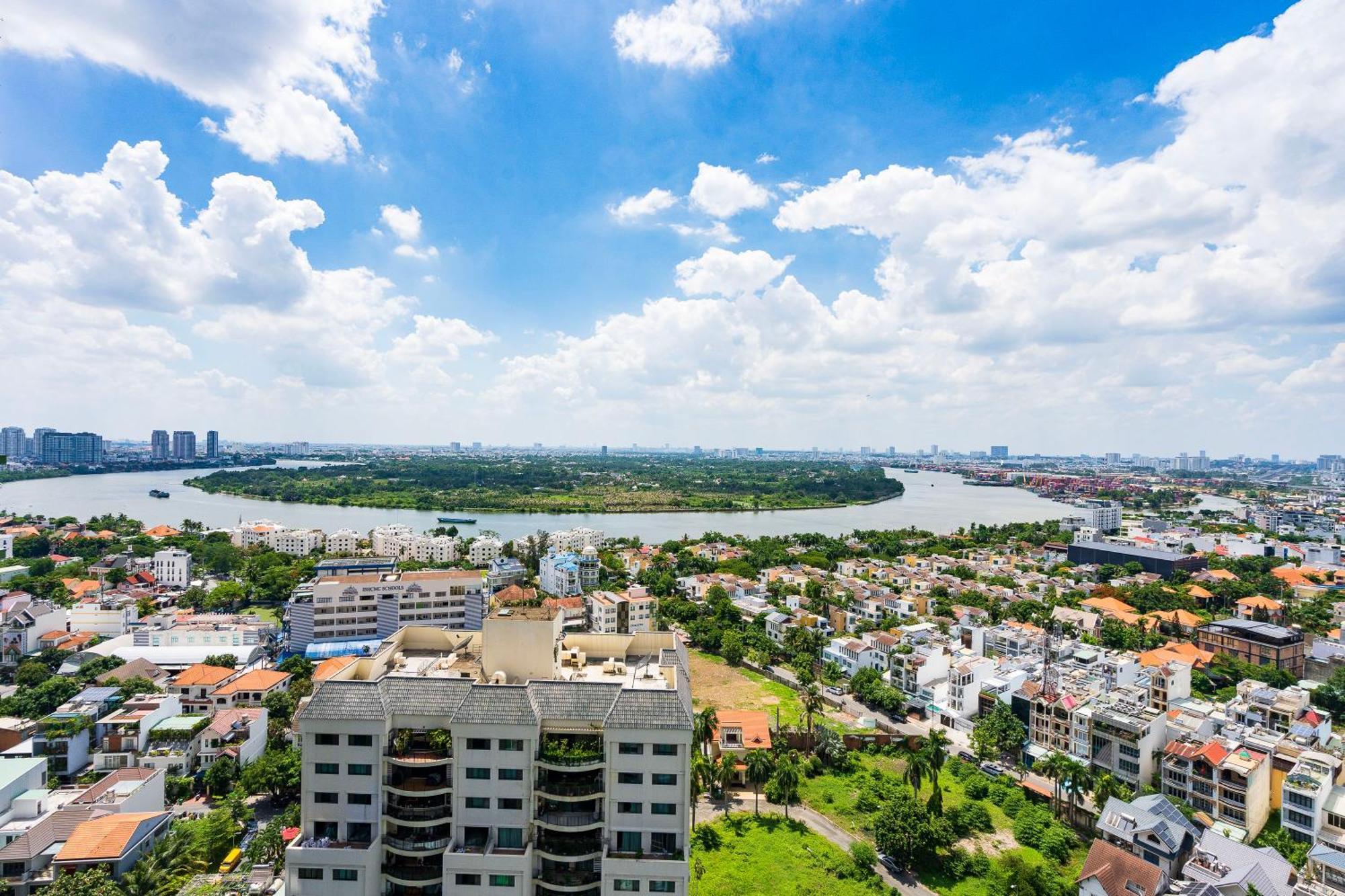 Lumiere Riverside Condotel By Meli Ho Chi Minh City
