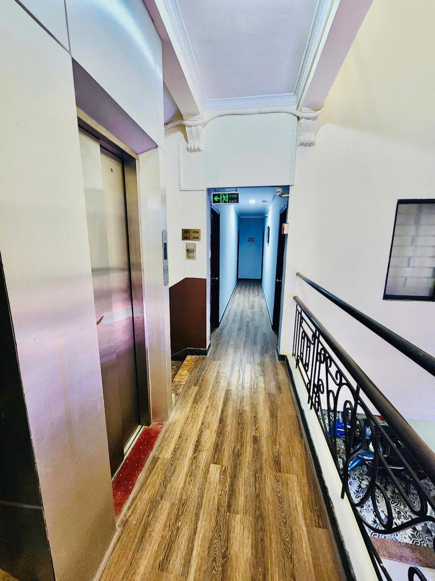 Khach San Sao Mai Hotel *
