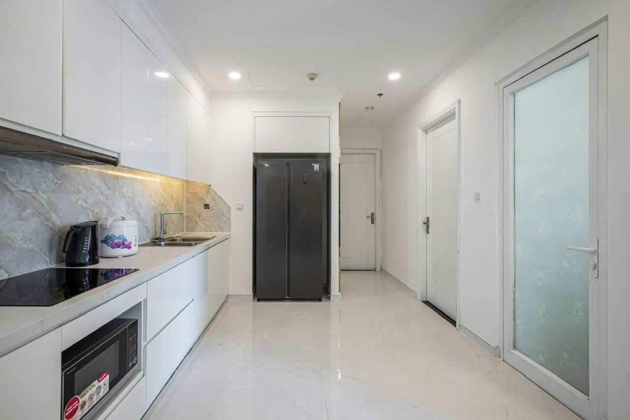 Luna Apartment- Vinhomes Park Apartment Ho Chi Minh City
