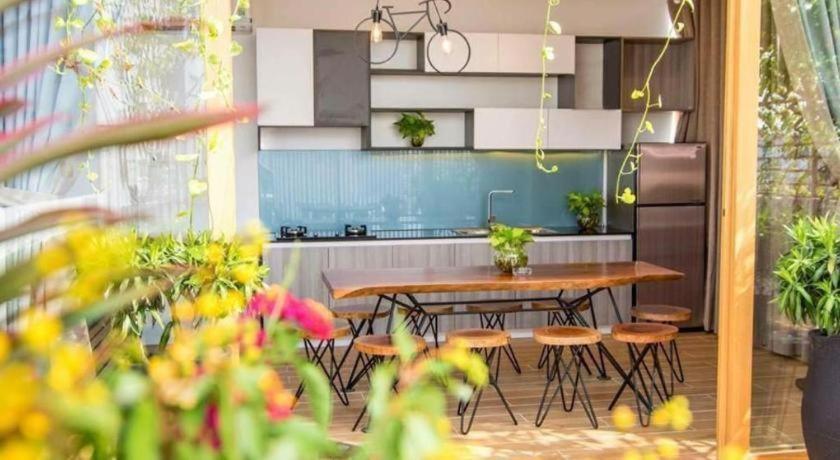 Thien Truong Saigon Khách sạn *