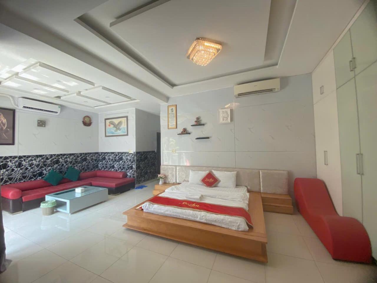 Lucky Hotel 3*