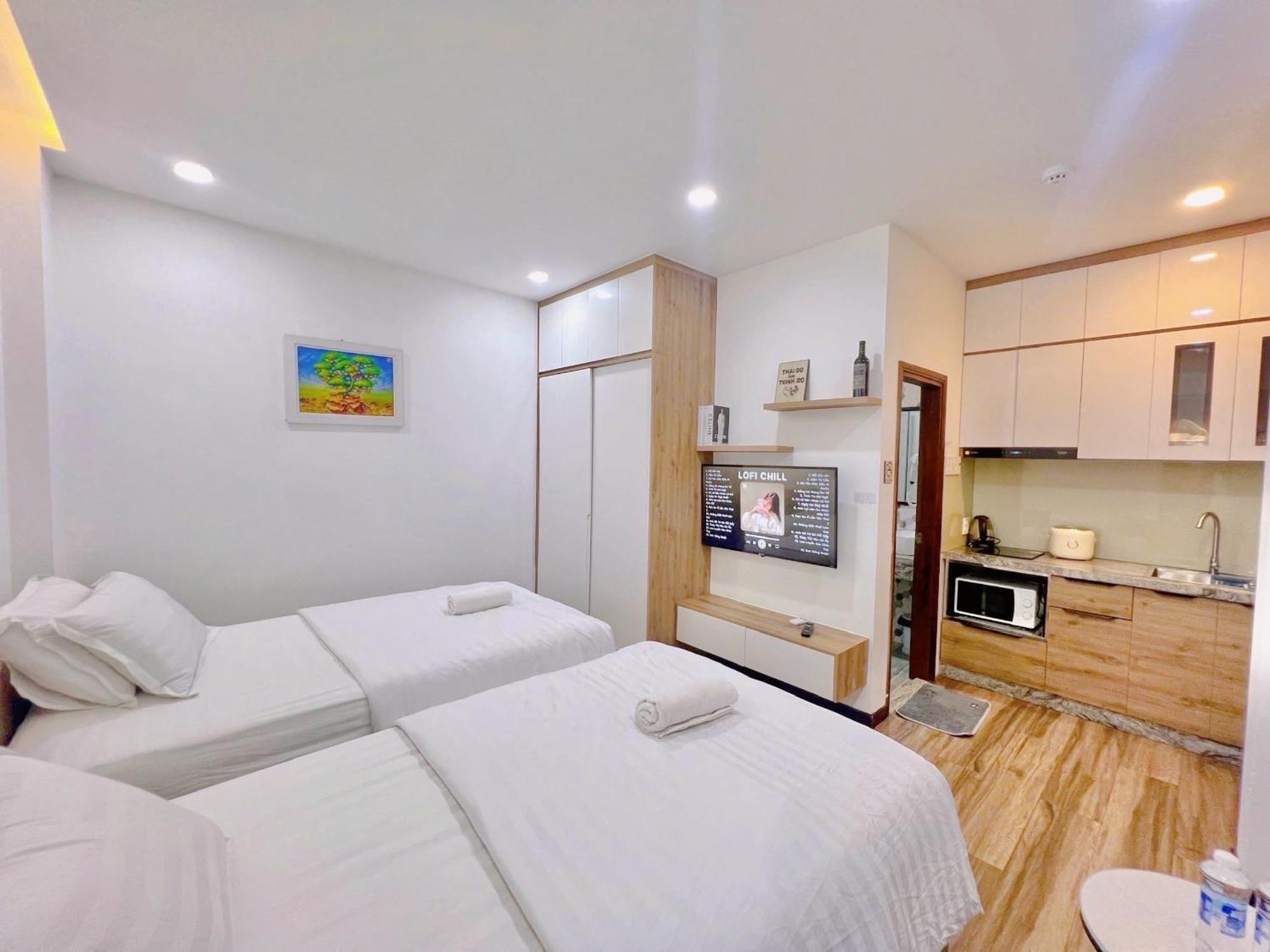 Riverside Truong Sa Phu Nhuan 2 Beds Apartment