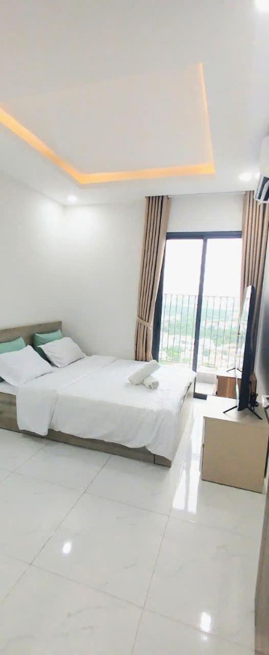 Căn hộ The Has 2 Bedrooms, 2 Bathrooms, 1 Kitchen, 1 Living Room, 1 Laundry Room, 1 Balcony, 1 Swimming Pool - District 7 TP. Hồ Chí Minh