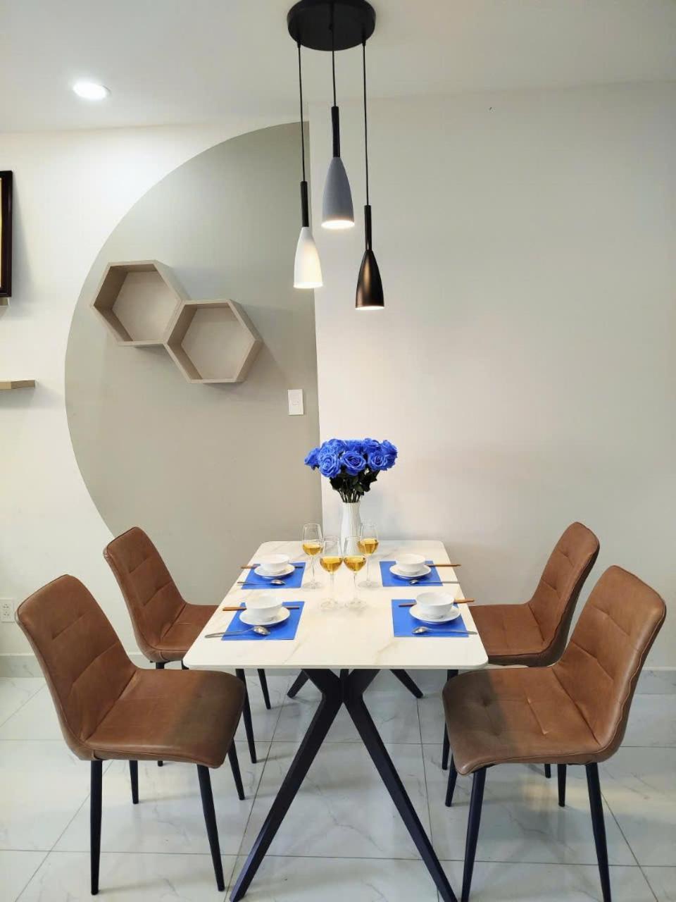 Căn hộ The Has 2 Bedrooms, 2 Bathrooms, 1 Kitchen, 1 Living Room, 1 Laundry Room, 1 Balcony, 1 Swimming Pool - District 7 TP. Hồ Chí Minh