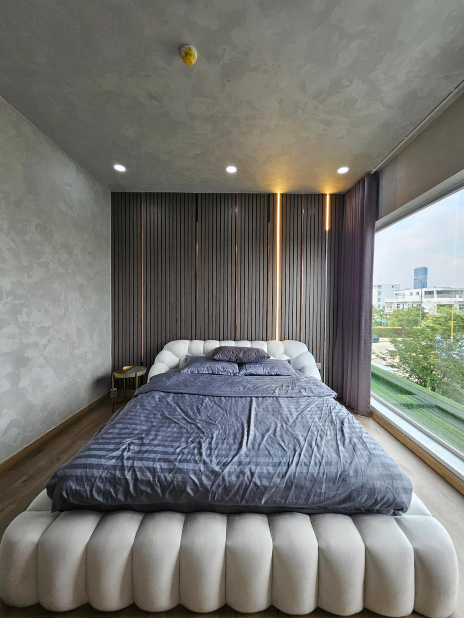 Lakeview 2, Thu Thiem - Rory's * Ho Chi Minh City