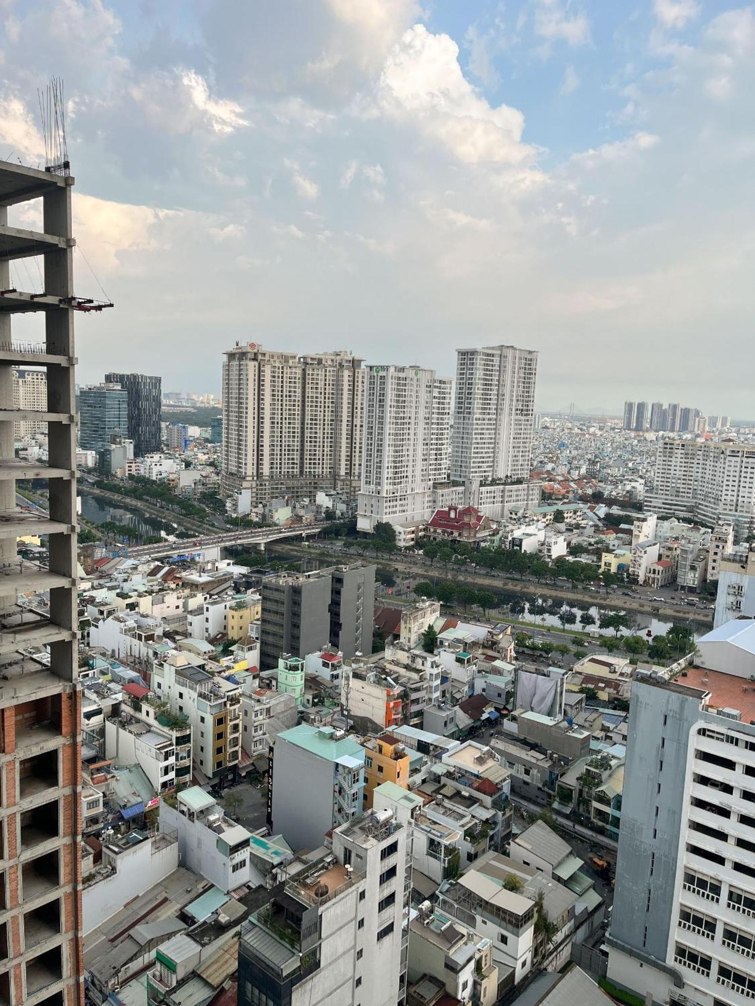 High-floor 2br In District 1, Hochiminh Ho Chi Minh City