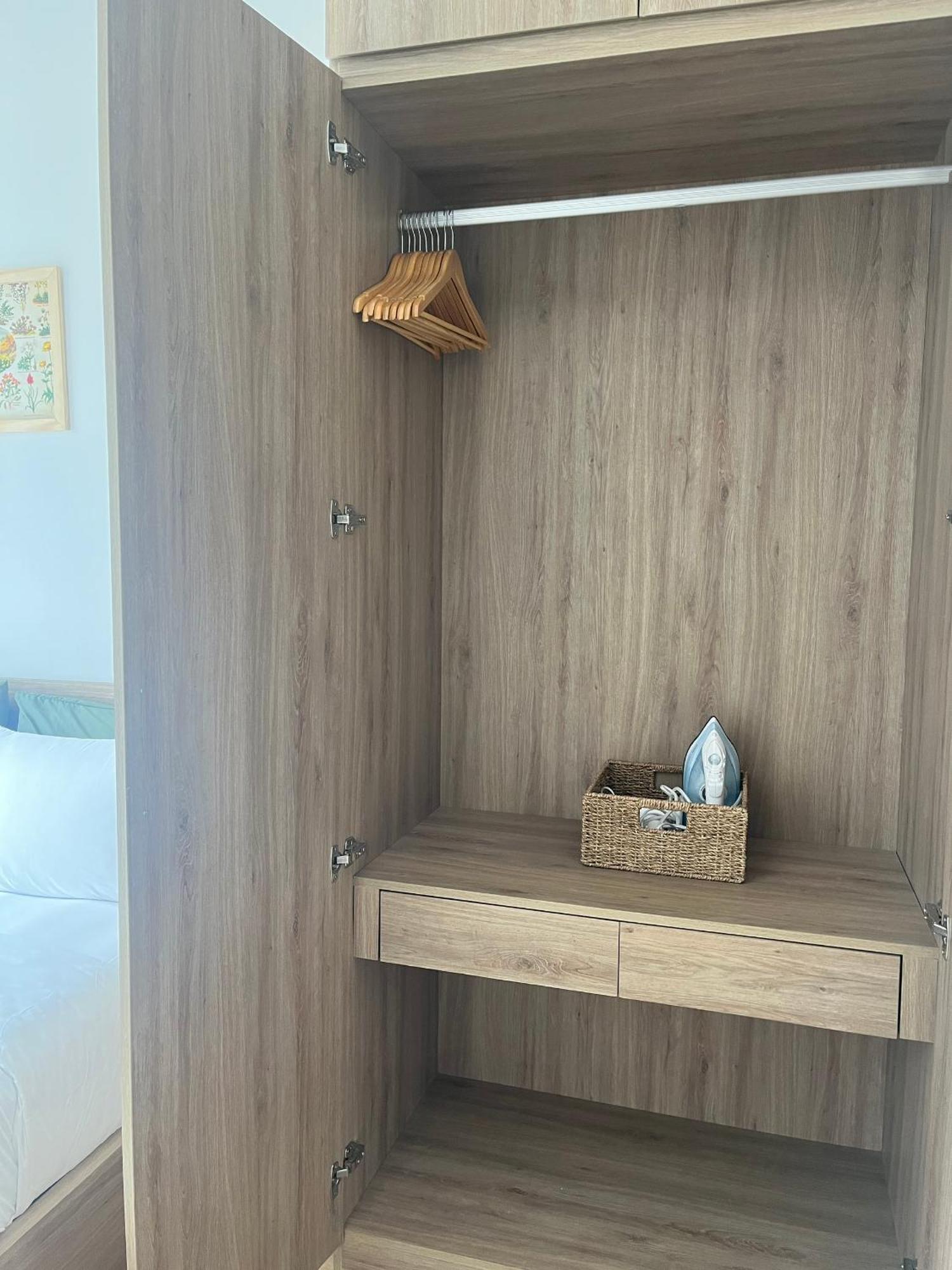 High-floor 2br In District 1, Hochiminh Apartment