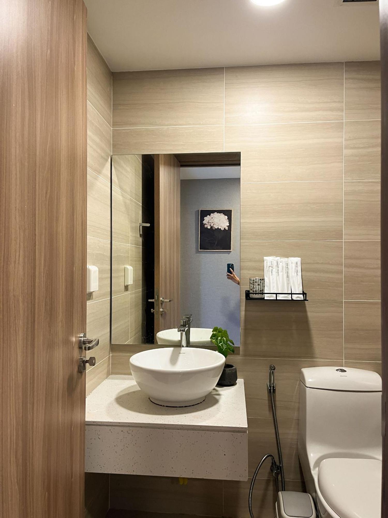 High-floor 2br In District 1, Hochiminh Ho Chi Minh City