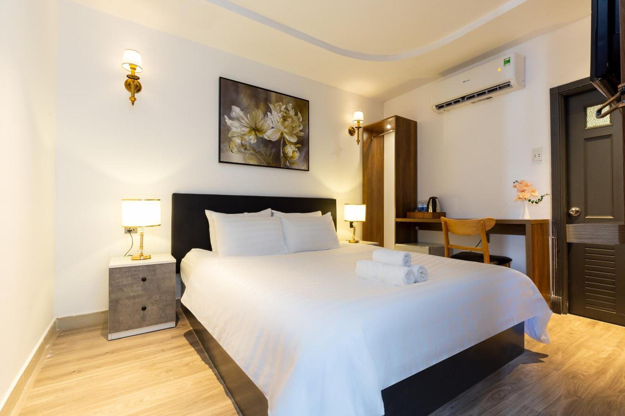 Apec Hotel