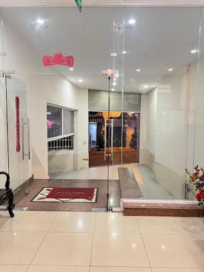 Thu Thai - Lunaria Maison Group 2* TP. Hồ Chí Minh