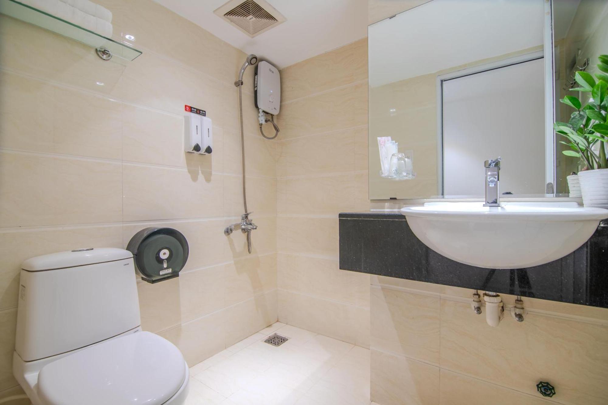 Hotel Bin Bin 3 - Near Sc Vivo D7 Ho Chi Minh City